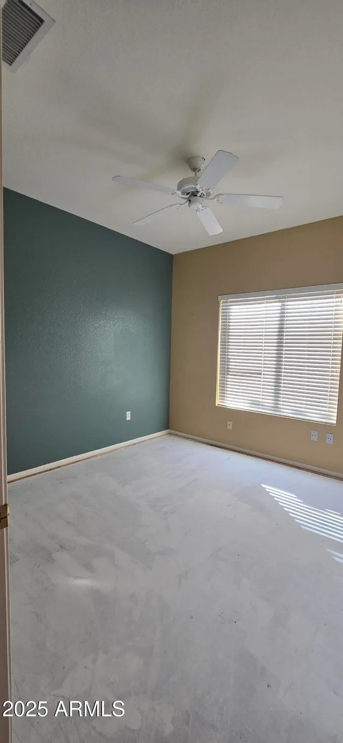 Property Slideshow image 12 of 26 | 16434 w crater ln, Surprise, AZ, 85374