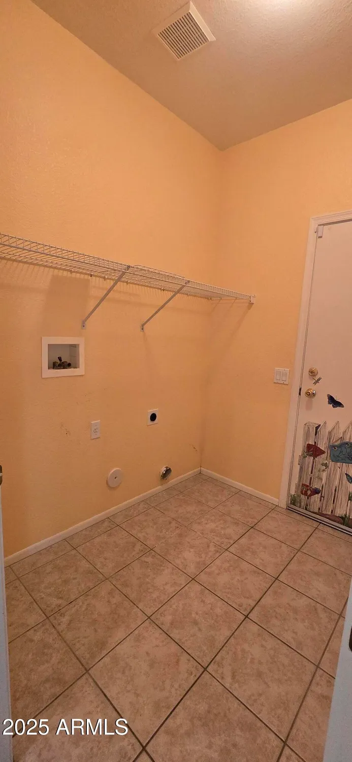 Property Slideshow image 21 of 26 | 16434 w crater ln, Surprise, AZ, 85374