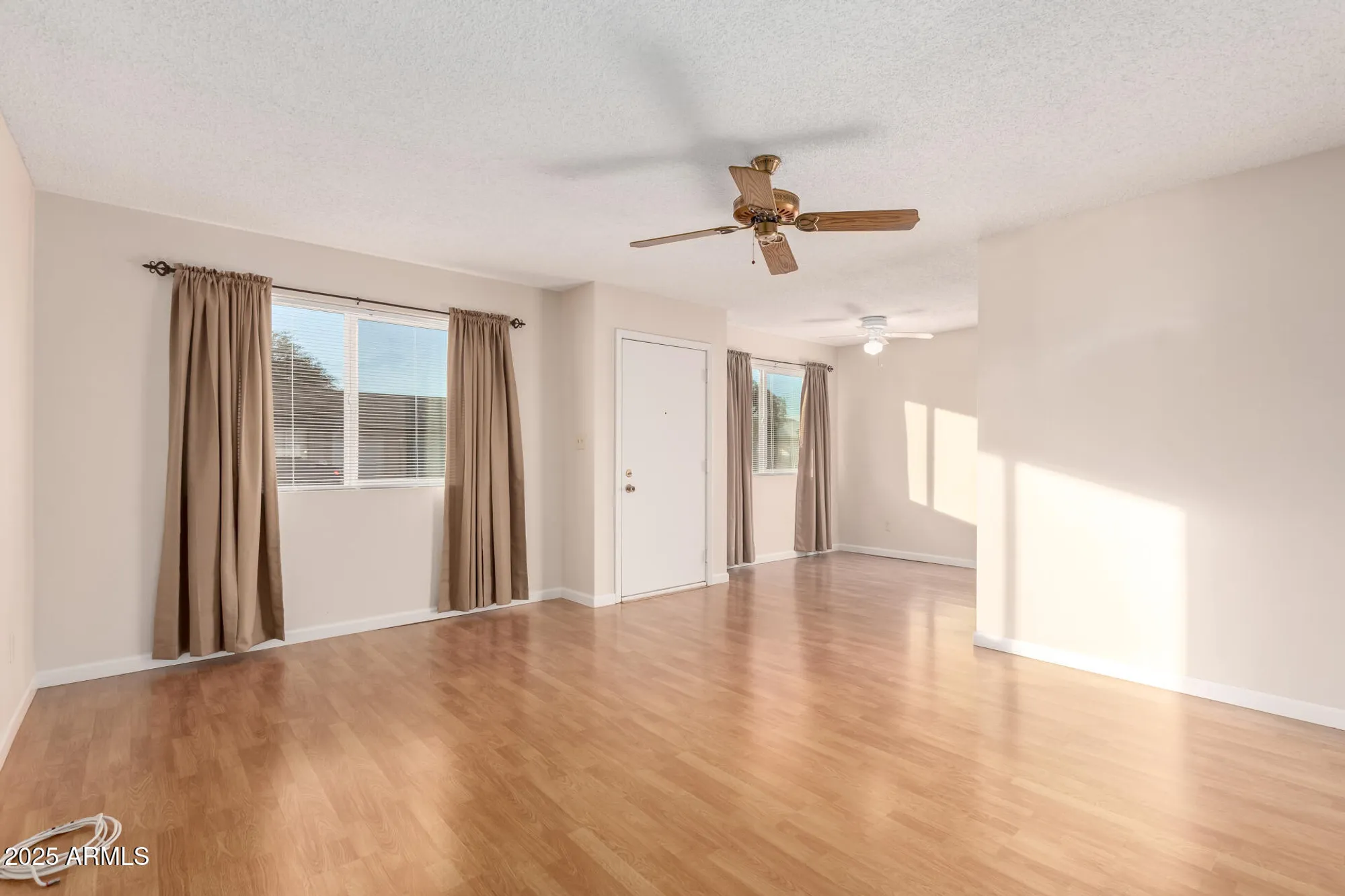 Property Slideshow image 3 of 27 | 9919 n 97th dr b, Peoria, AZ, 85345