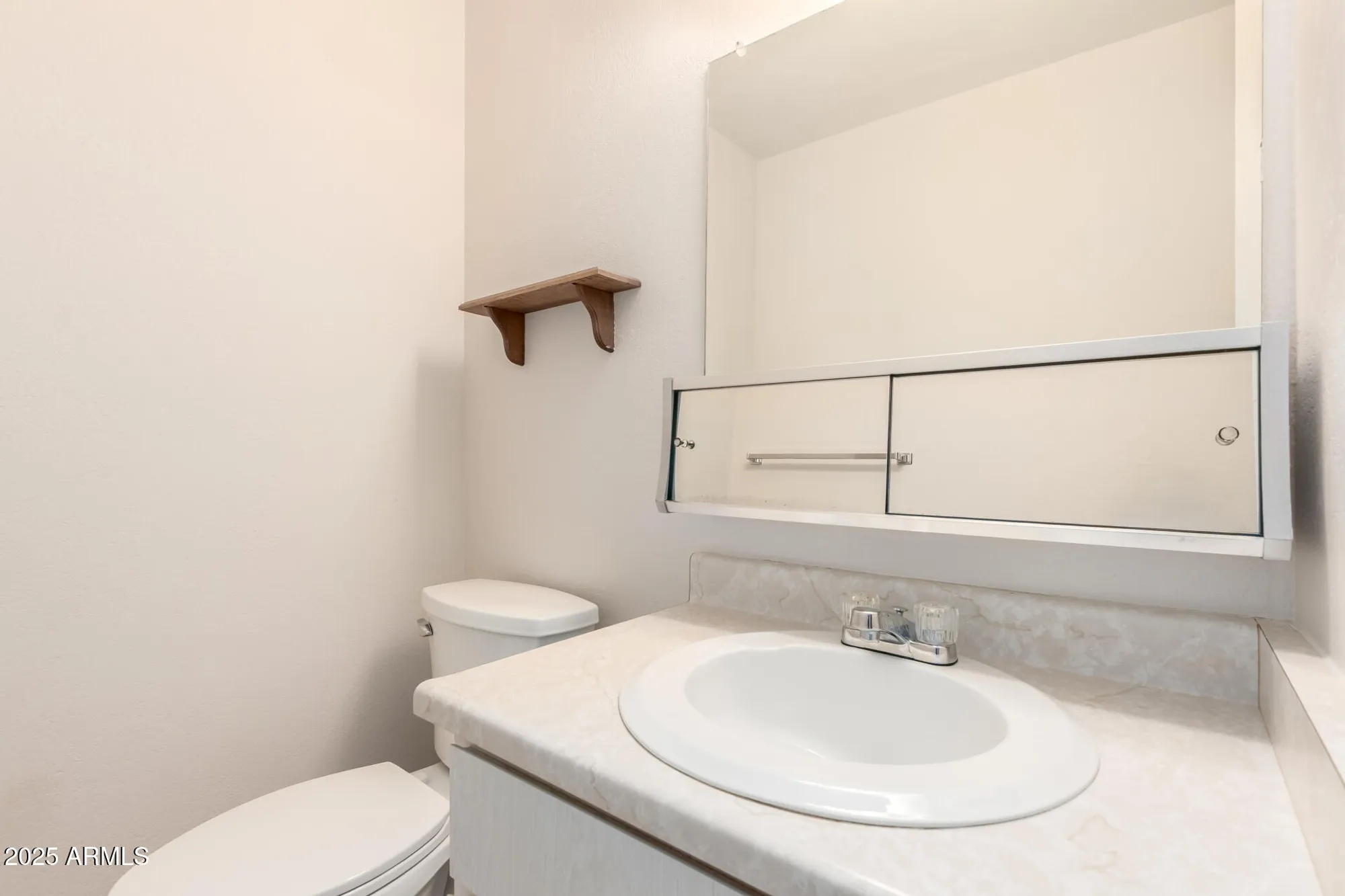 Property Slideshow image 15 of 27 | 9919 n 97th dr b, Peoria, AZ, 85345