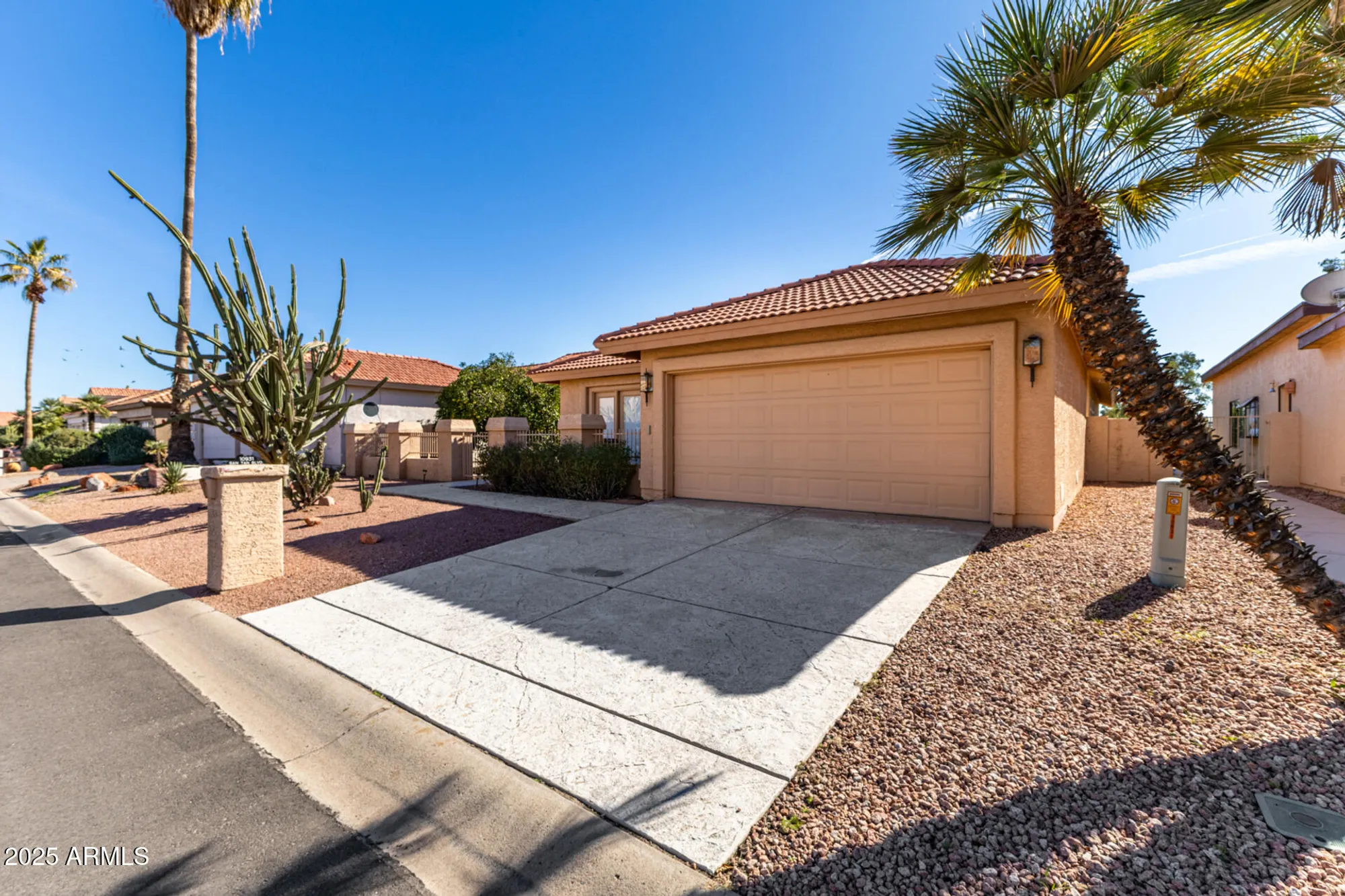 Property Slideshow image 4 of 39 | 10931 e san tan blvd, Sun Lakes, AZ, 85248