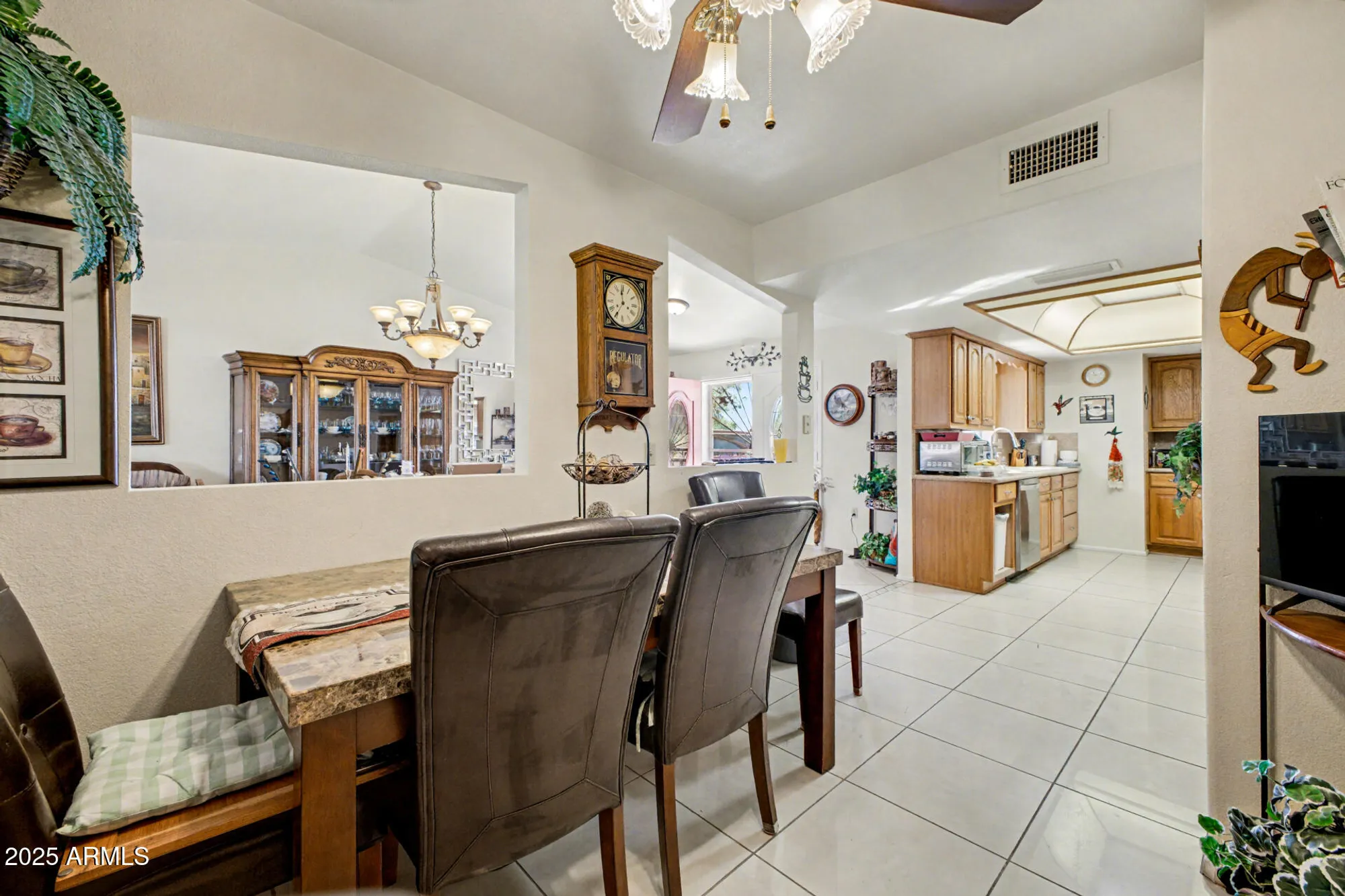 Property Slideshow image 10 of 25 | 10636 w bayside rd, Sun City, AZ, 85351