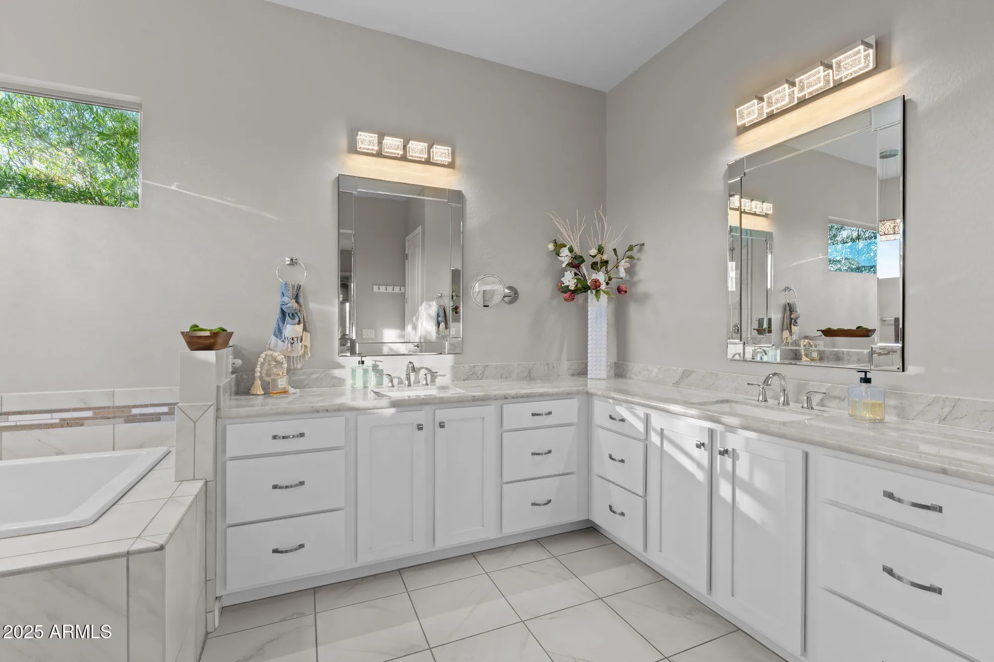 Property Slideshow image 21 of 50 | 3360 rising sun rdg, Wickenburg, AZ, 85390