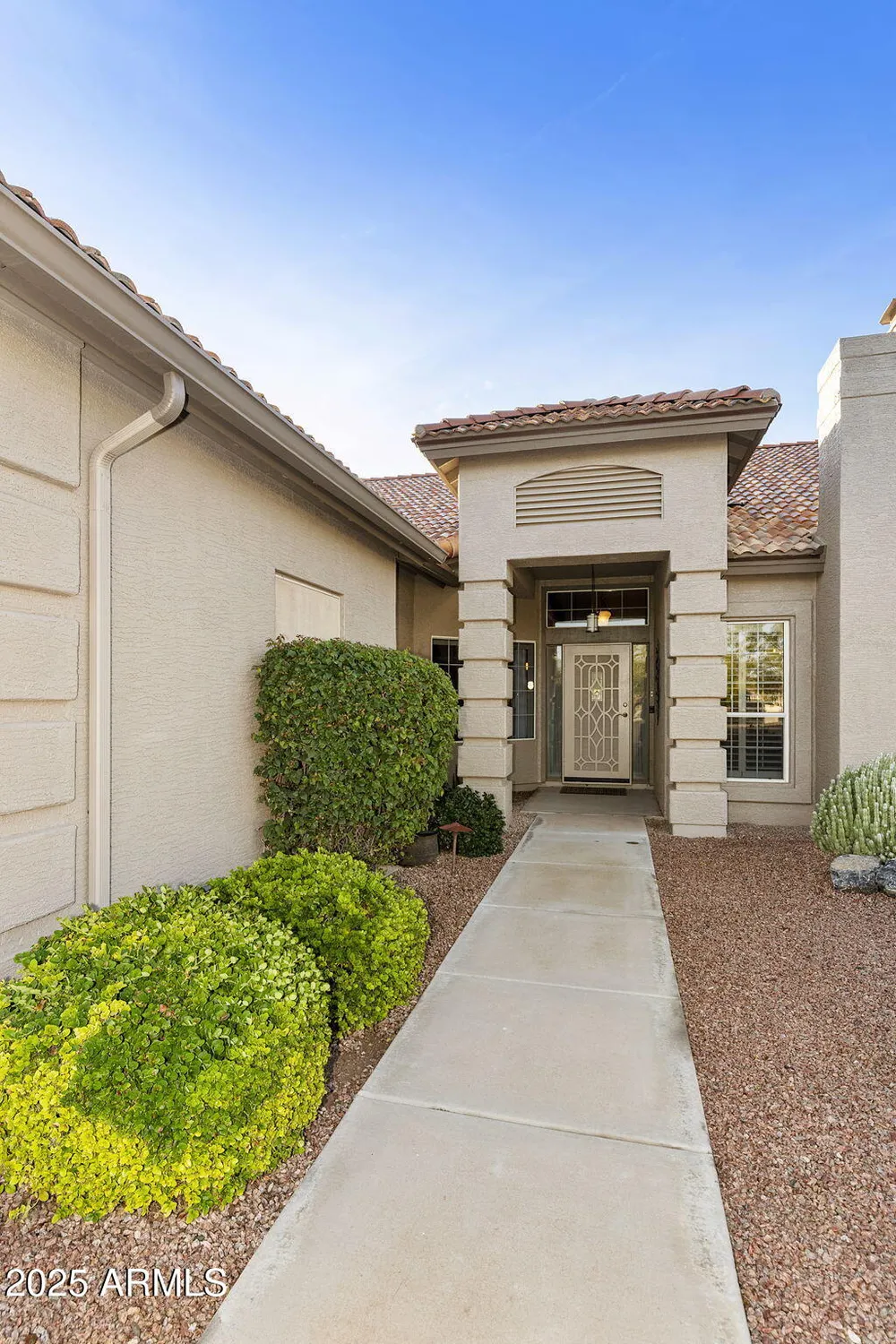 Property Slideshow image 3 of 84 | 531 w cherrywood dr, Chandler, AZ, 85248