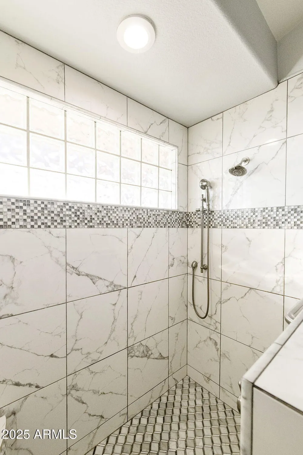 Property Slideshow image 42 of 84 | 531 w cherrywood dr, Chandler, AZ, 85248