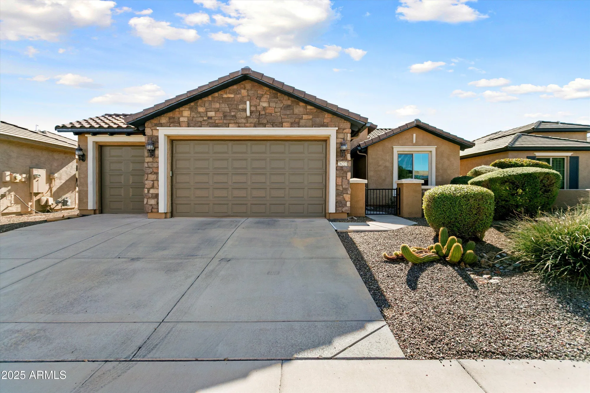 Property Slideshow image 1 of 36 | 26223 w louise dr, Buckeye, AZ, 85396
