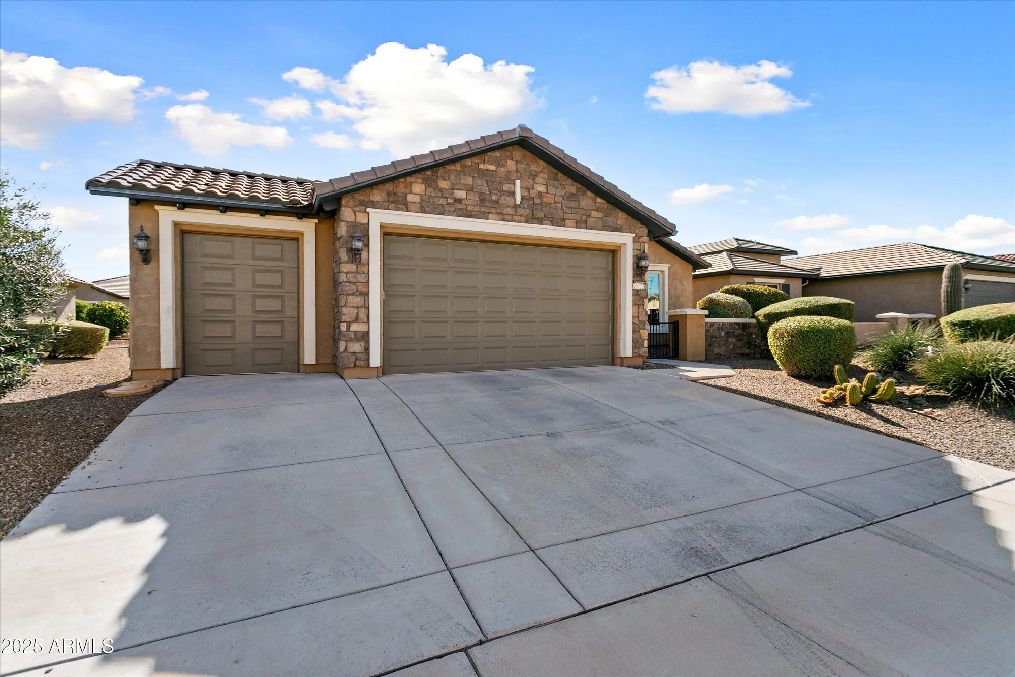 Property Slideshow image 3 of 36 | 26223 w louise dr, Buckeye, AZ, 85396