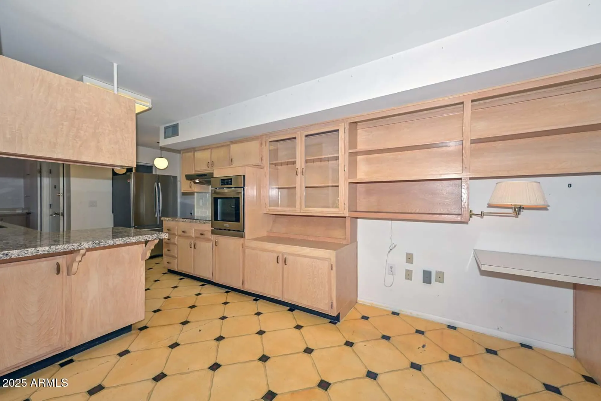 Property Slideshow image 17 of 52 | 9916 w hope cir, Sun City, AZ, 85351