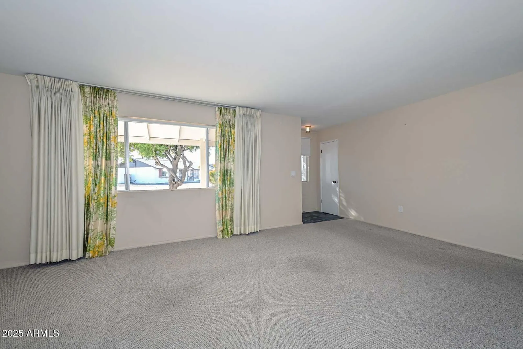 Property Slideshow image 11 of 52 | 9916 w hope cir, Sun City, AZ, 85351