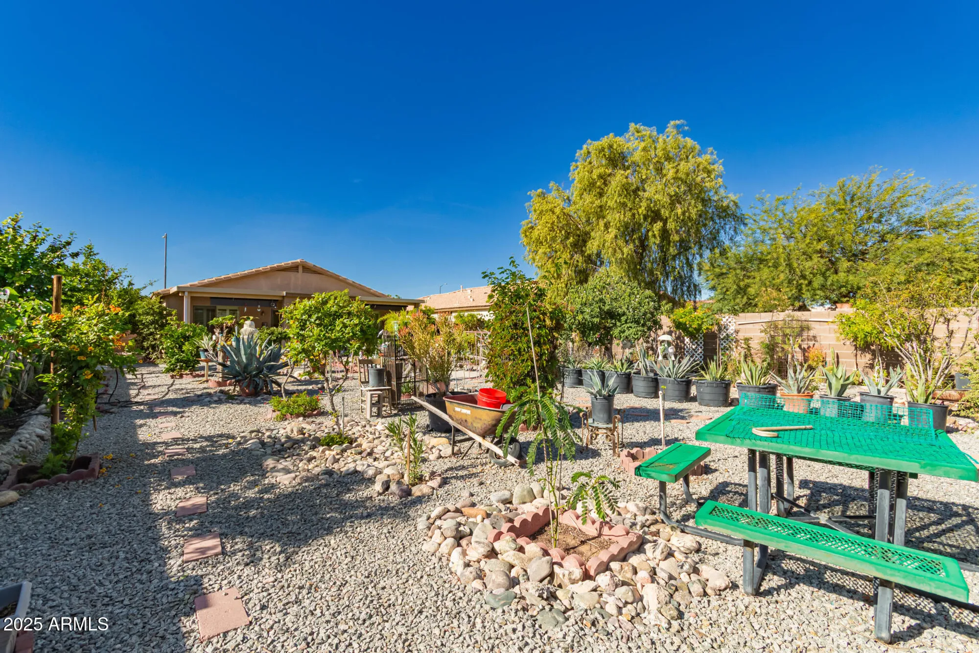 Property Slideshow image 27 of 33 | 19535 n 107th dr, Peoria, AZ, 85373