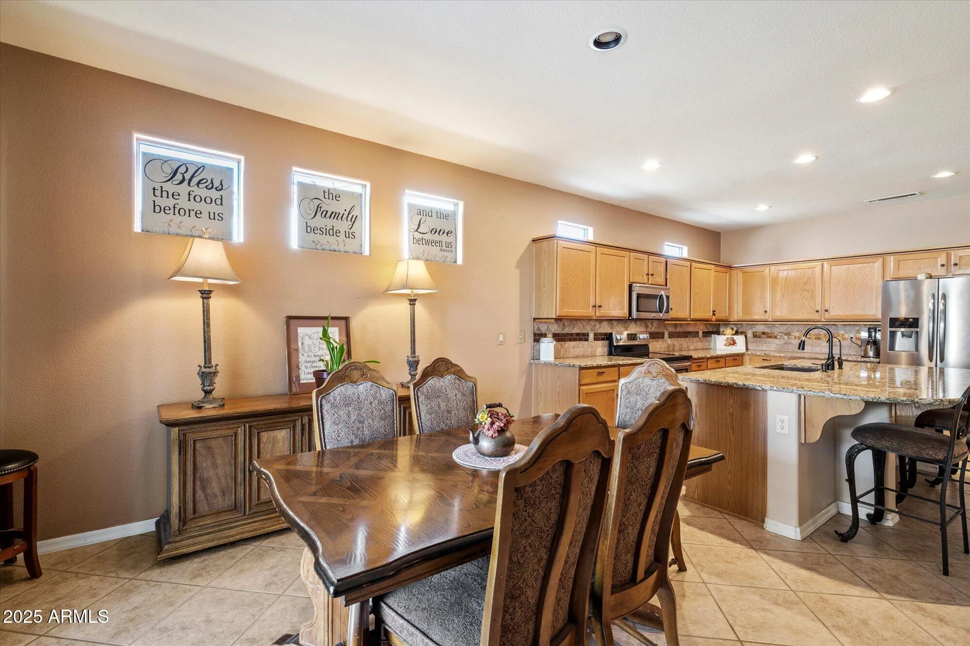 Property Slideshow image 11 of 27 | 11008 w cimarron dr, Sun City, AZ, 85373