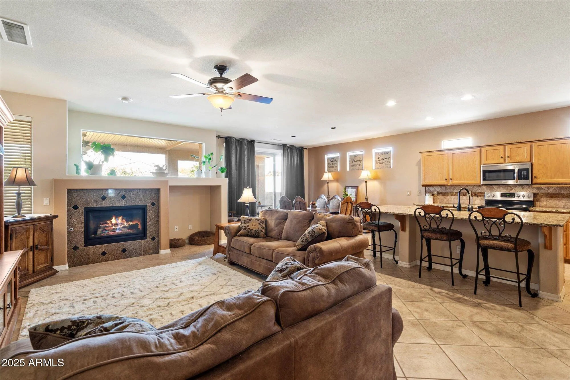 Property Slideshow image 3 of 27 | 11008 w cimarron dr, Sun City, AZ, 85373