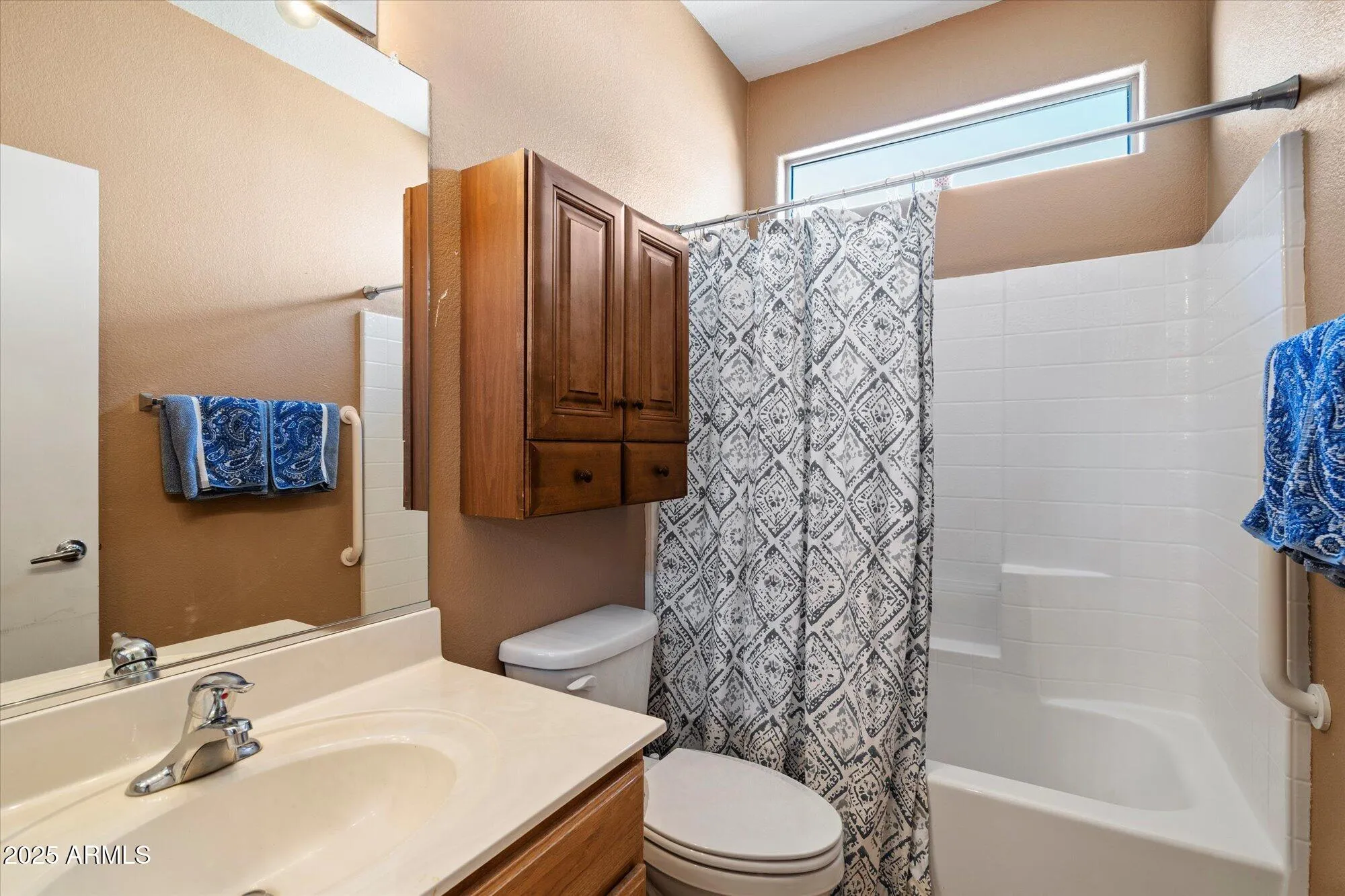 Property Slideshow image 18 of 27 | 11008 w cimarron dr, Sun City, AZ, 85373