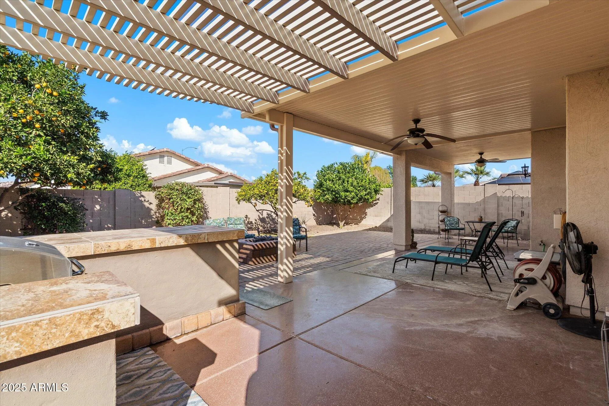Property Slideshow image 21 of 27 | 11008 w cimarron dr, Sun City, AZ, 85373
