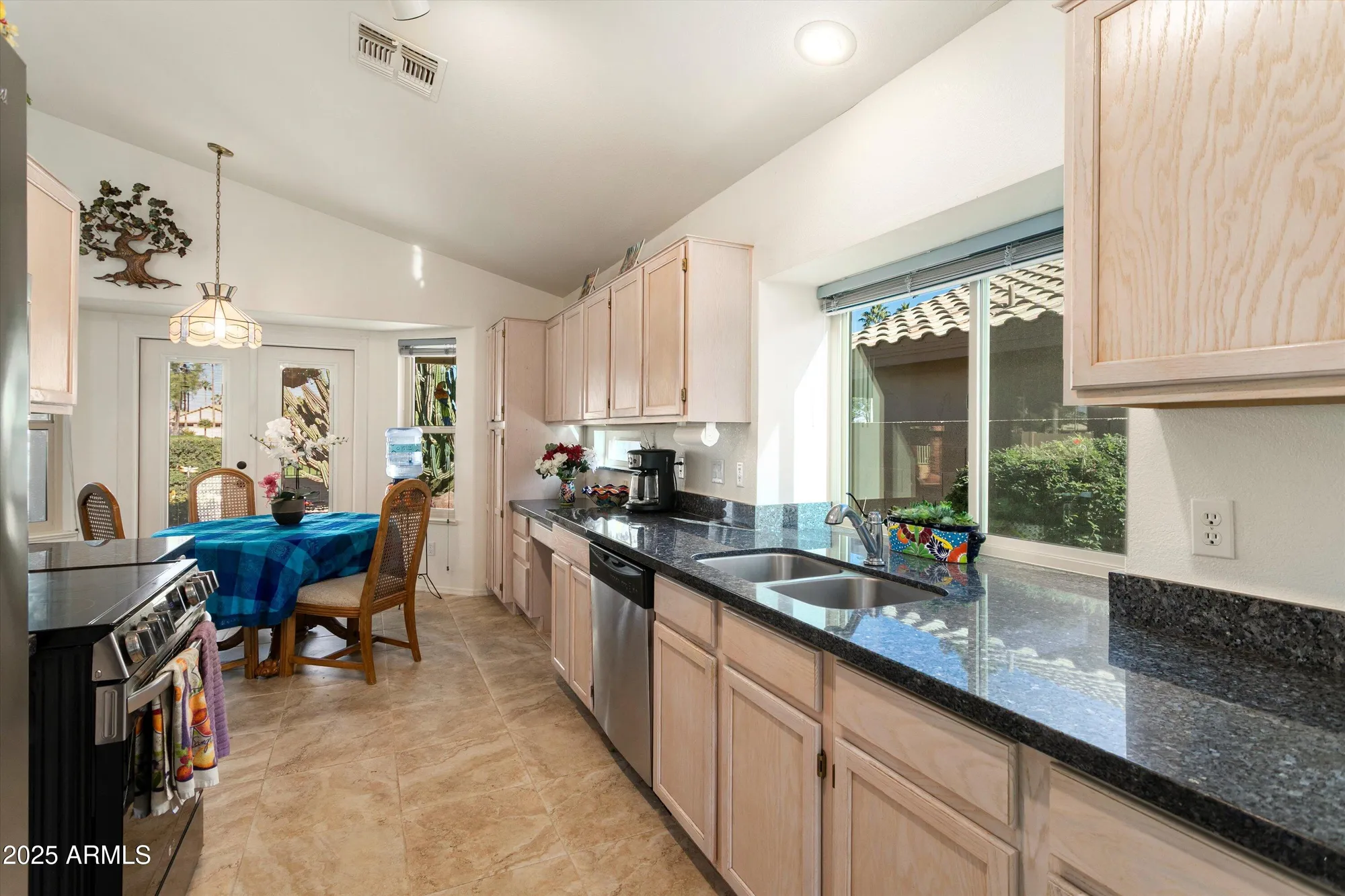Property Slideshow image 13 of 35 | 14306 w kiowa trl, Surprise, AZ, 85374