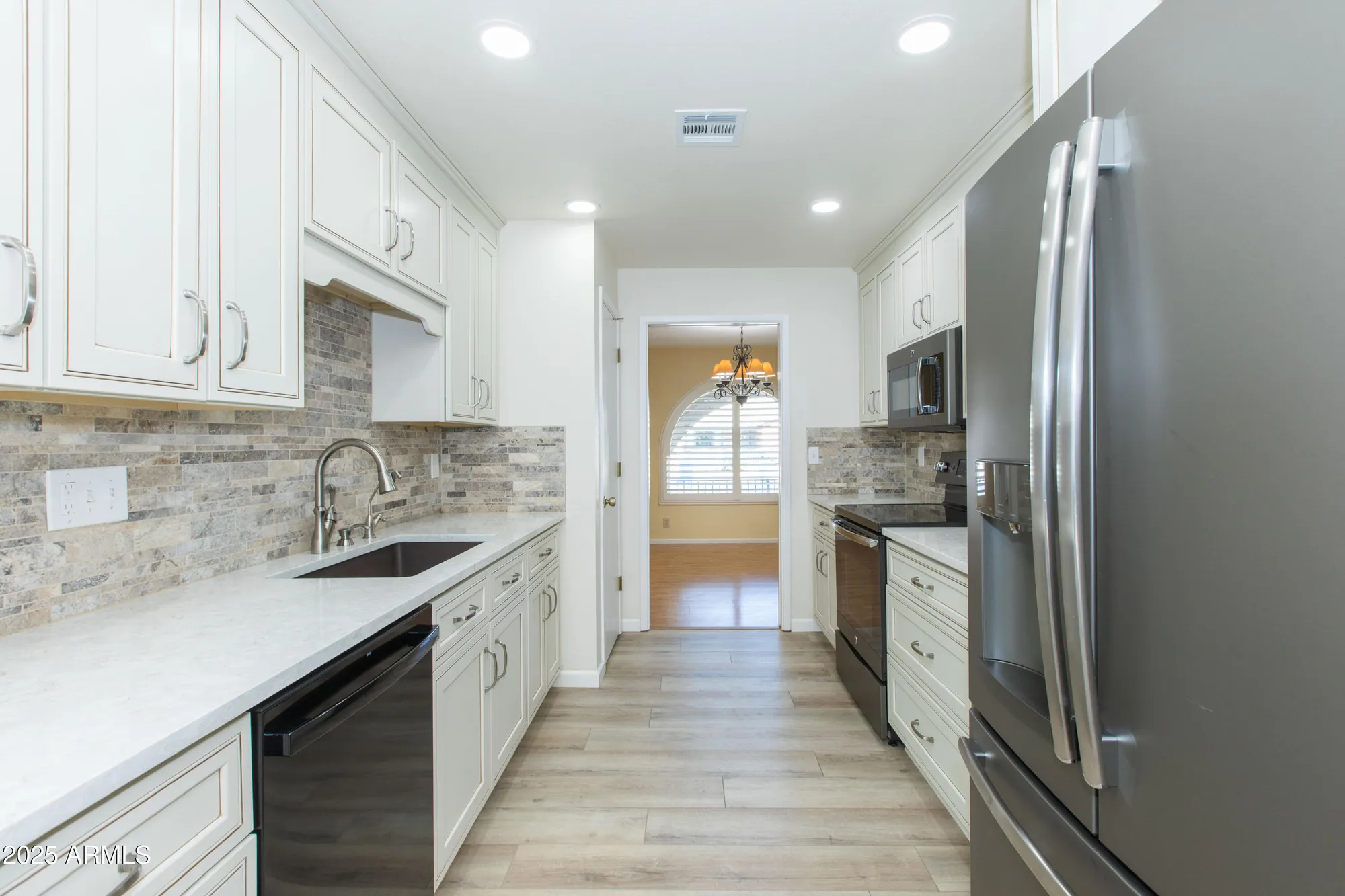 Property Slideshow image 22 of 68 | 4533 e florian cir, Mesa, AZ, 85206