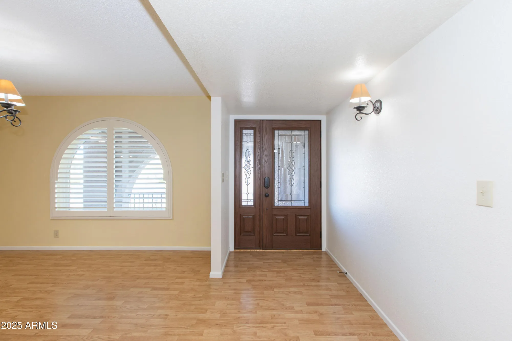 Property Slideshow image 9 of 68 | 4533 e florian cir, Mesa, AZ, 85206