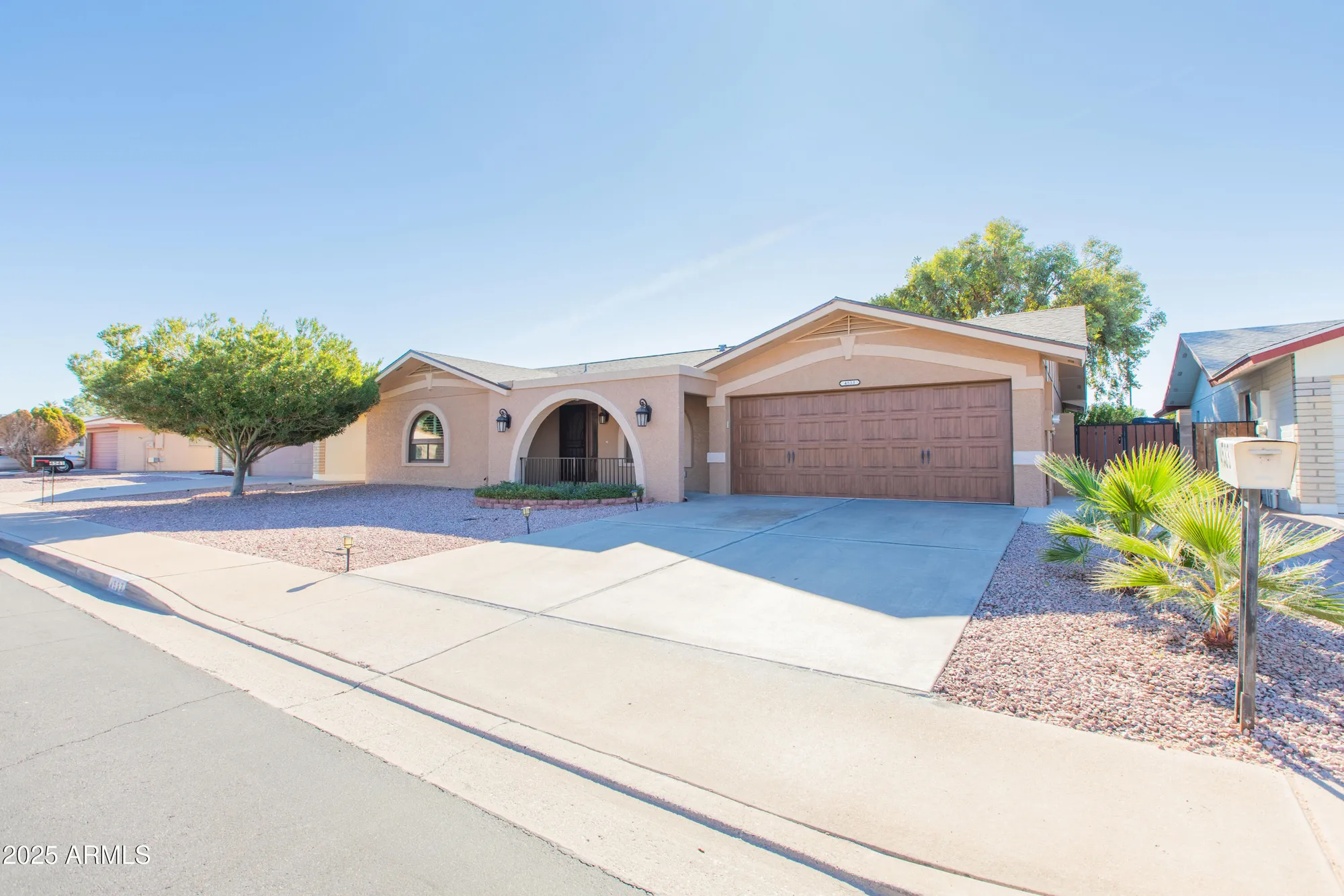 Property Slideshow image 2 of 68 | 4533 e florian cir, Mesa, AZ, 85206
