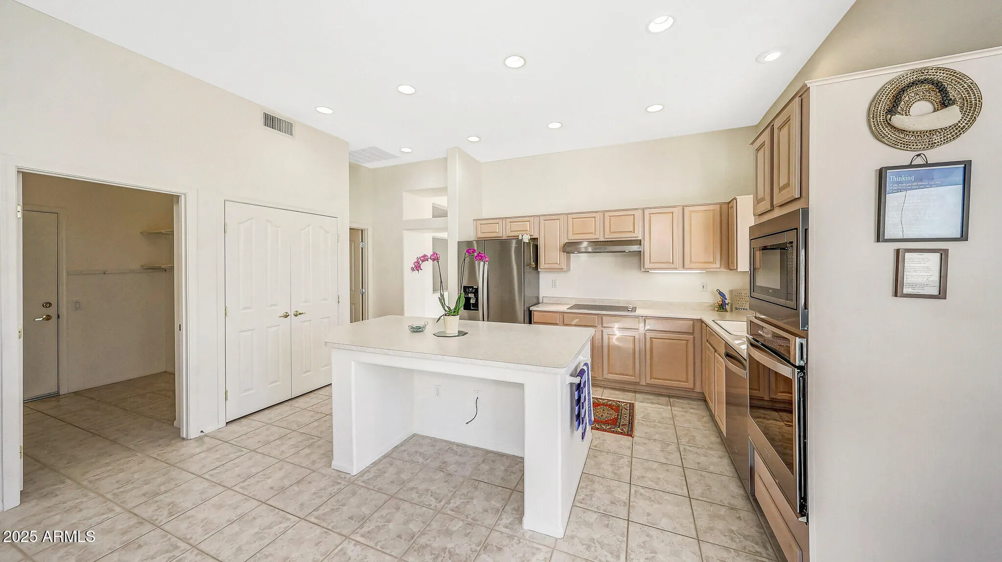 Property Slideshow image 11 of 52 | 13611 w via tercero, Sun City West, AZ, 85375