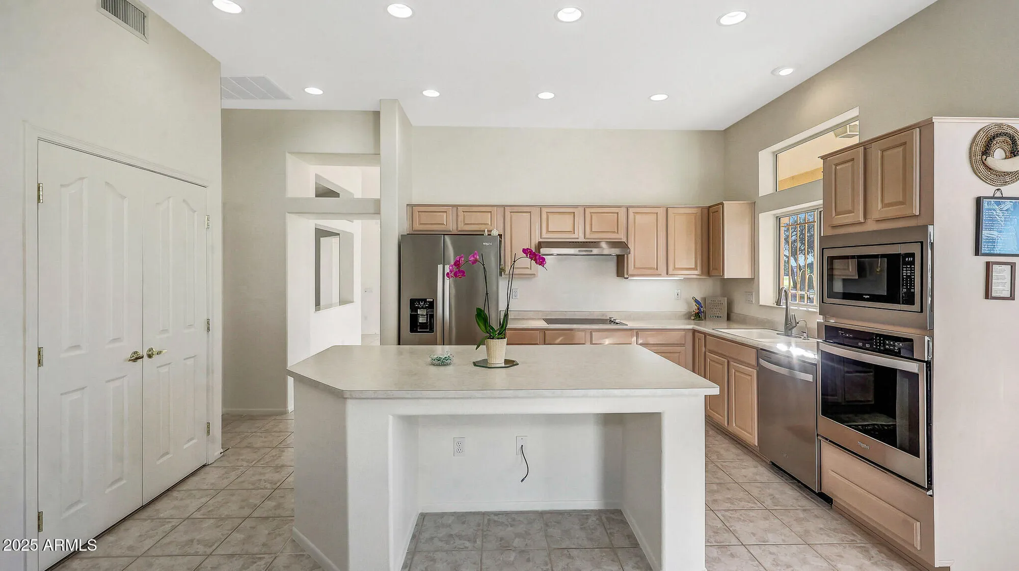 Property Slideshow image 12 of 52 | 13611 w via tercero, Sun City West, AZ, 85375