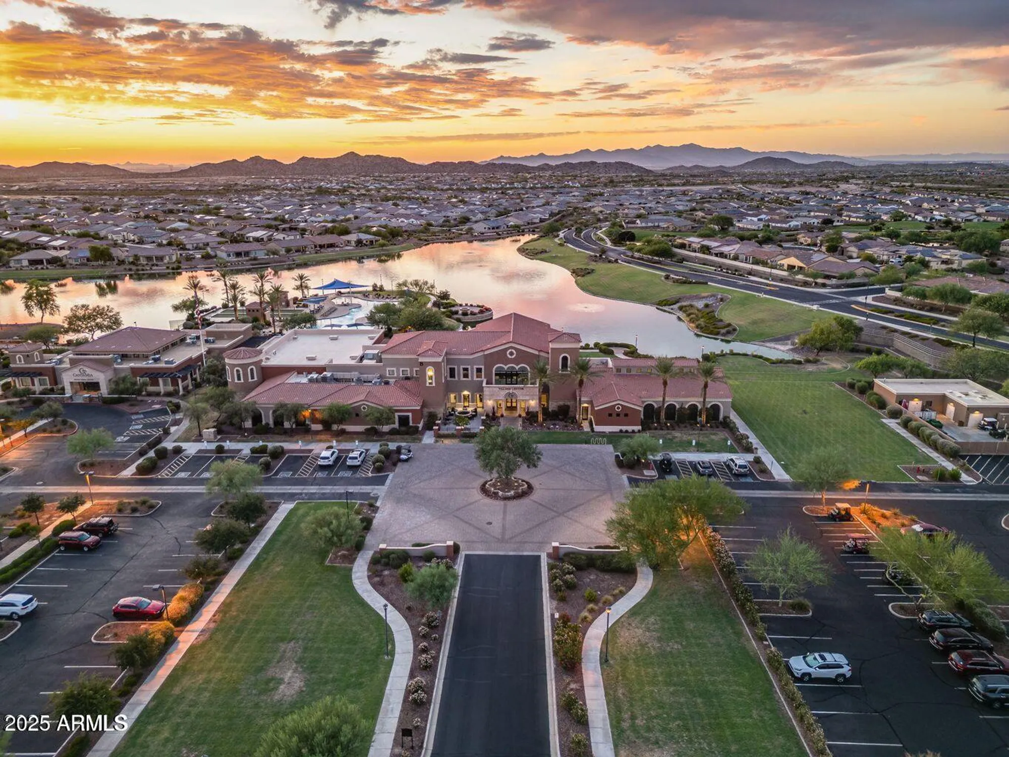 Property Slideshow image 31 of 38 | 18493 w hiddenview dr, Goodyear, AZ, 85338