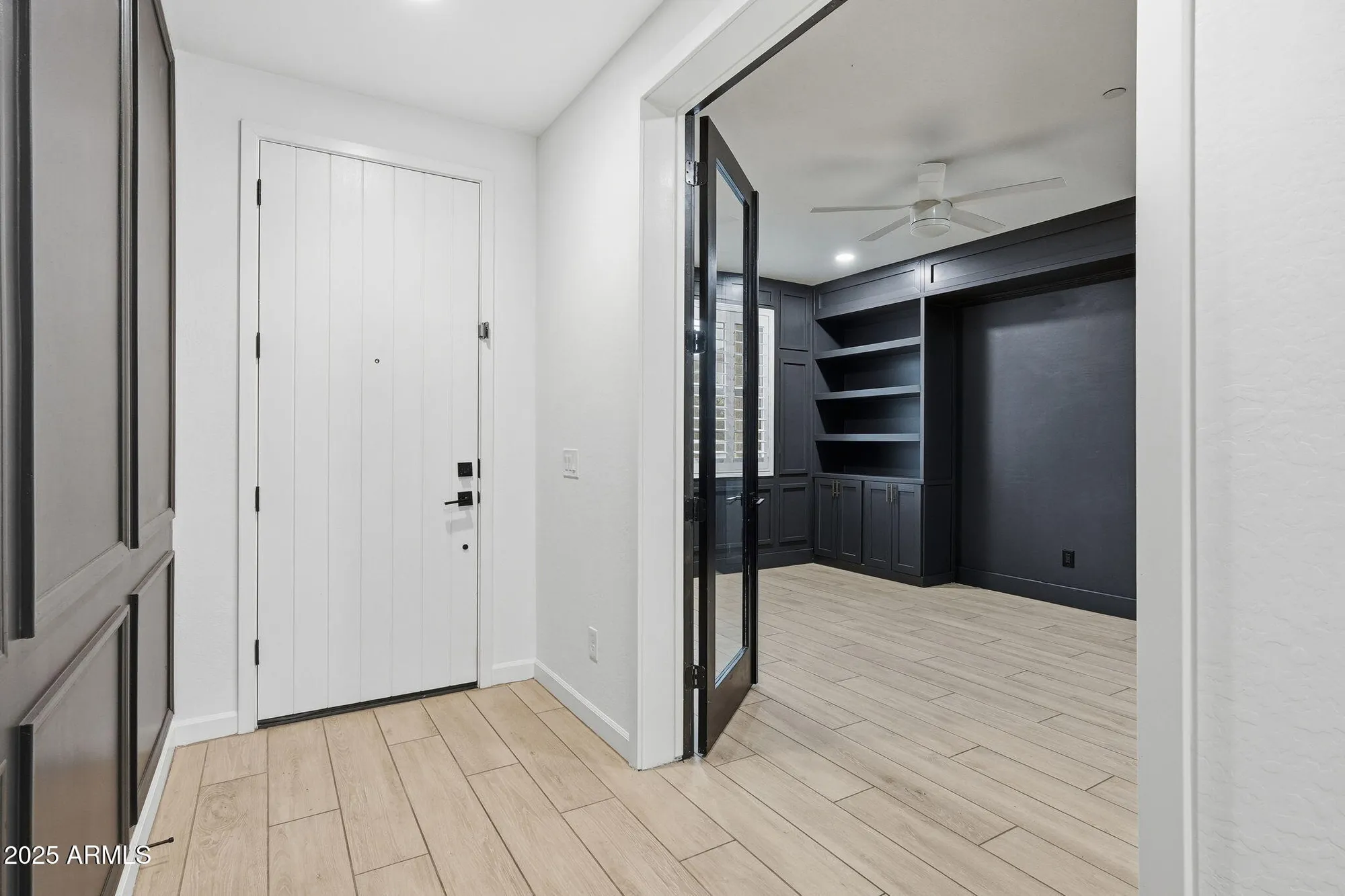 Property Slideshow image 5 of 51 | 13182 w crestvale dr, Peoria, AZ, 85383