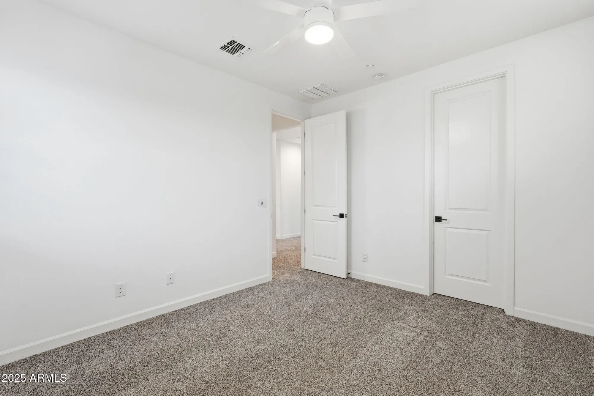 Property Slideshow image 35 of 51 | 13182 w crestvale dr, Peoria, AZ, 85383