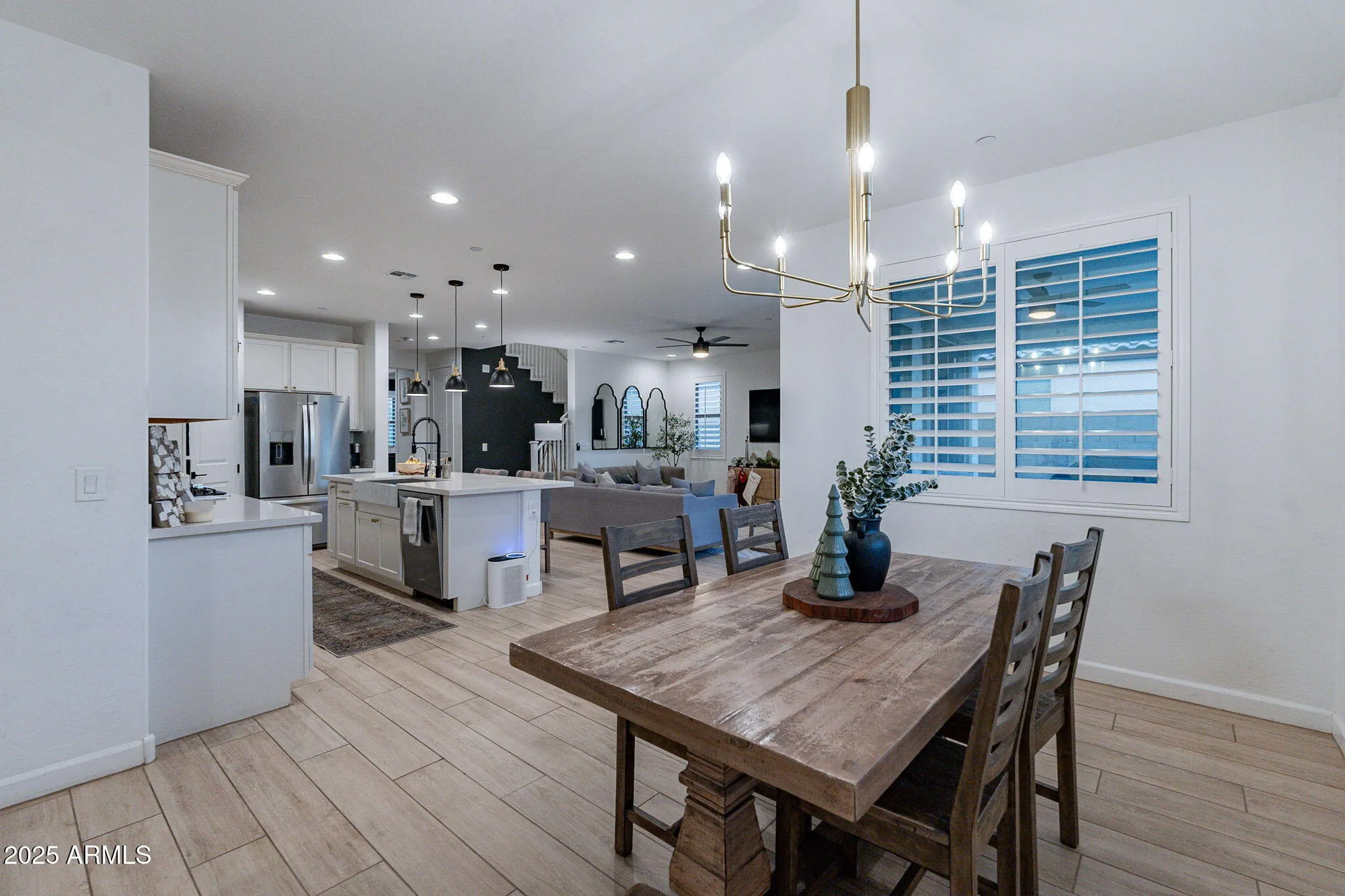 Property Slideshow image 18 of 51 | 13182 w crestvale dr, Peoria, AZ, 85383