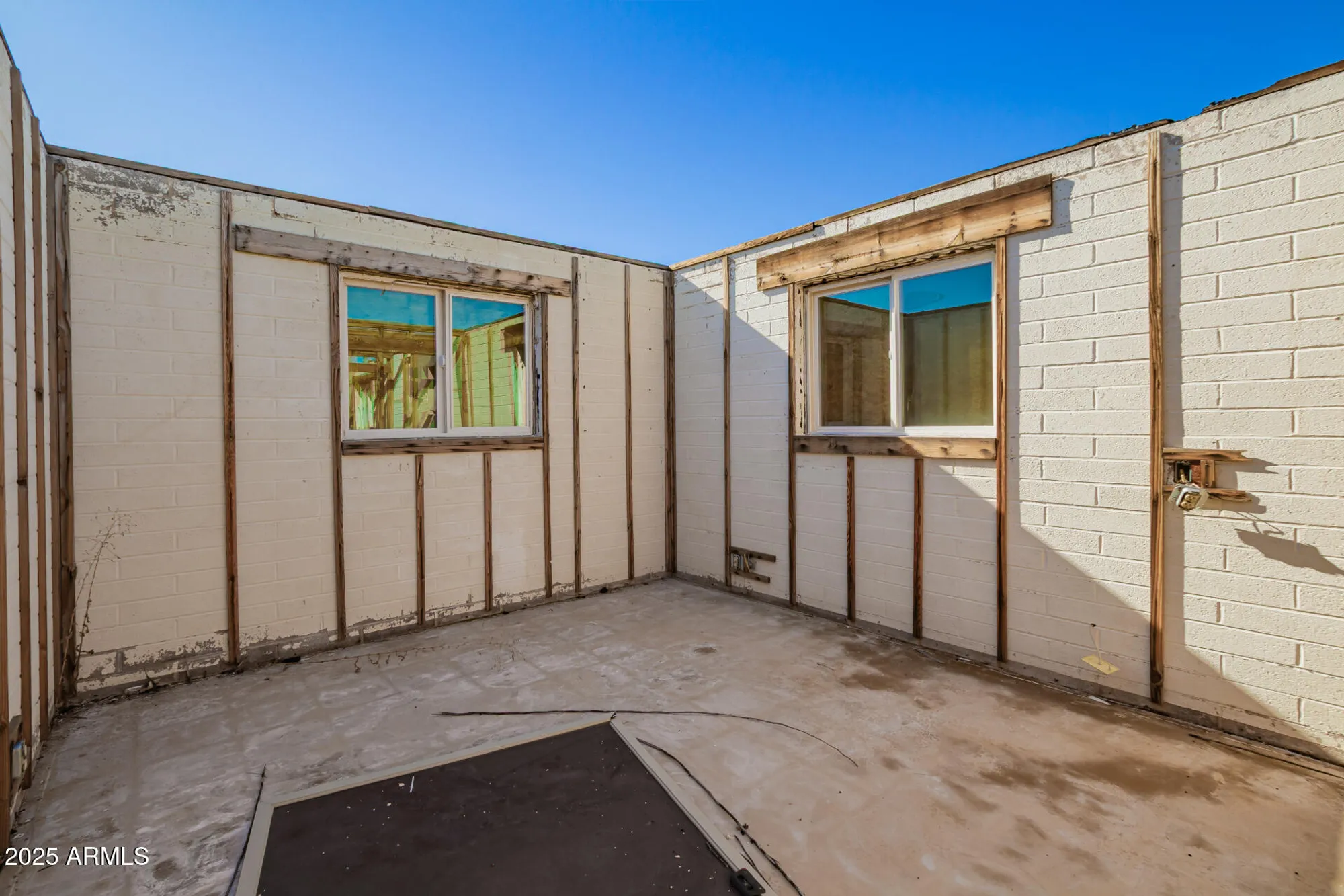 Property Slideshow image 11 of 21 | 5416 e akron st, Mesa, AZ, 85205
