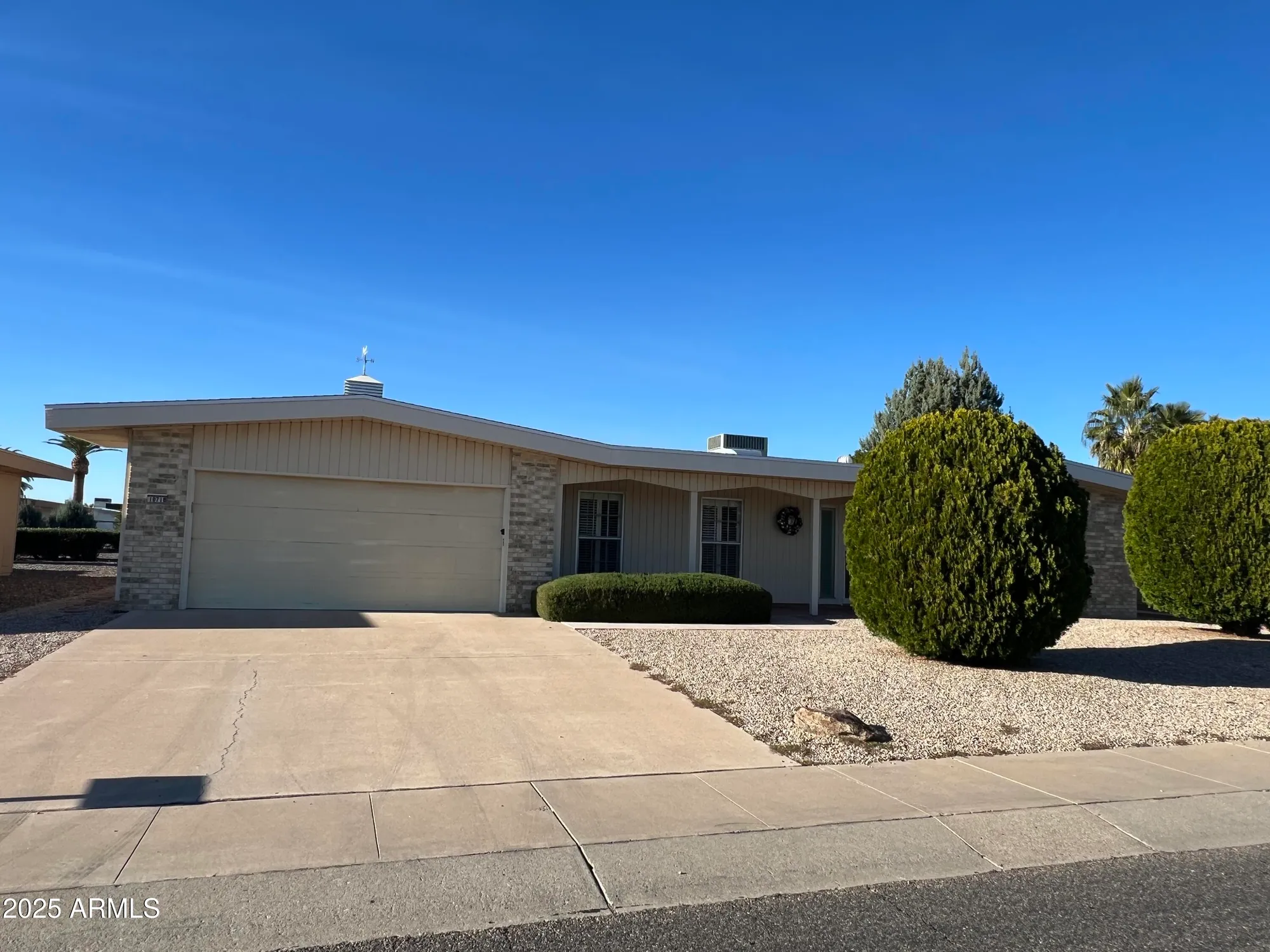 Property Slideshow image 13 of 23 | 10718 w sequoia dr, Sun City, AZ, 85373