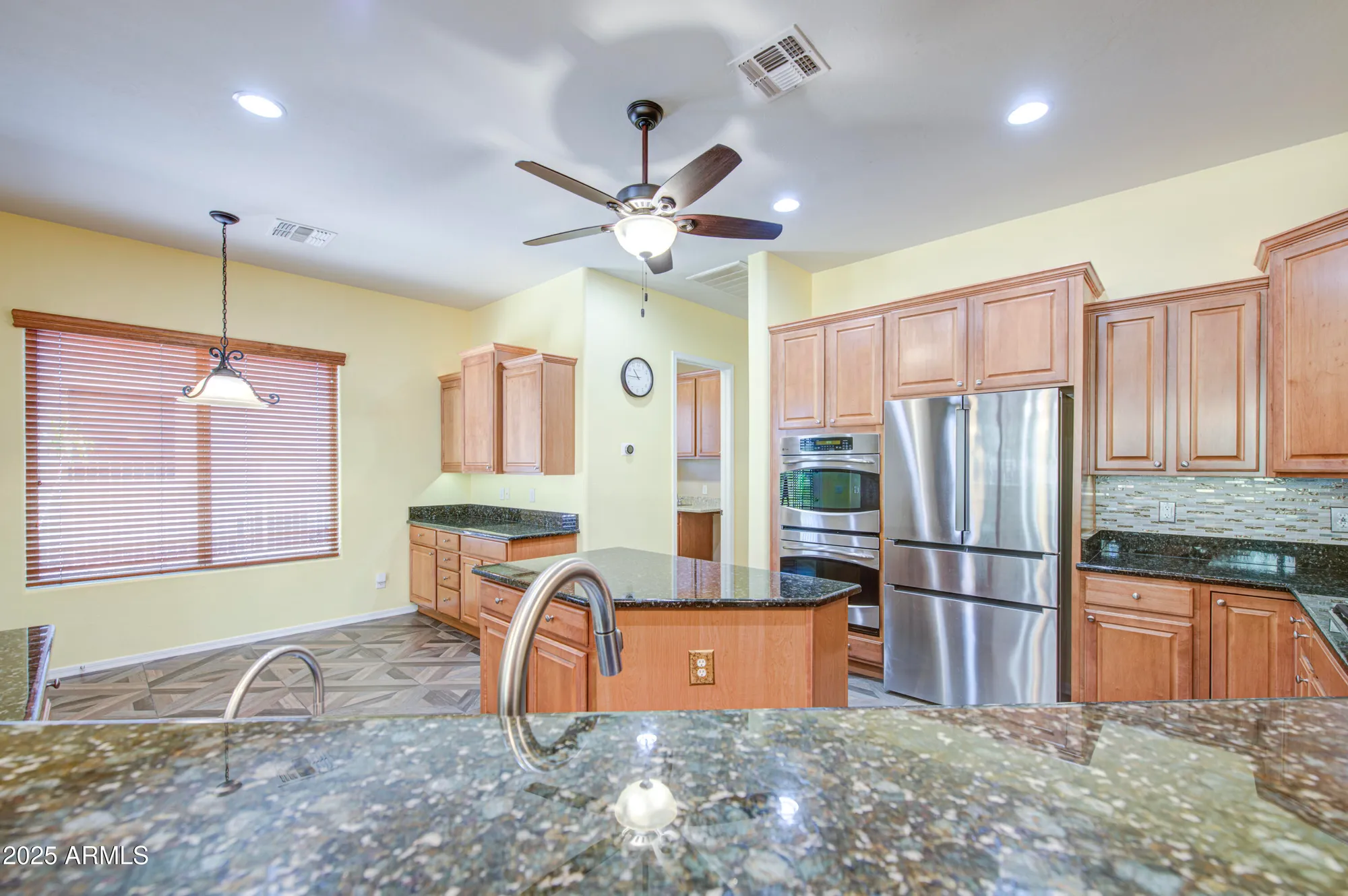 Property Slideshow image 7 of 46 | 6860 w trenton way, Florence, AZ, 85132