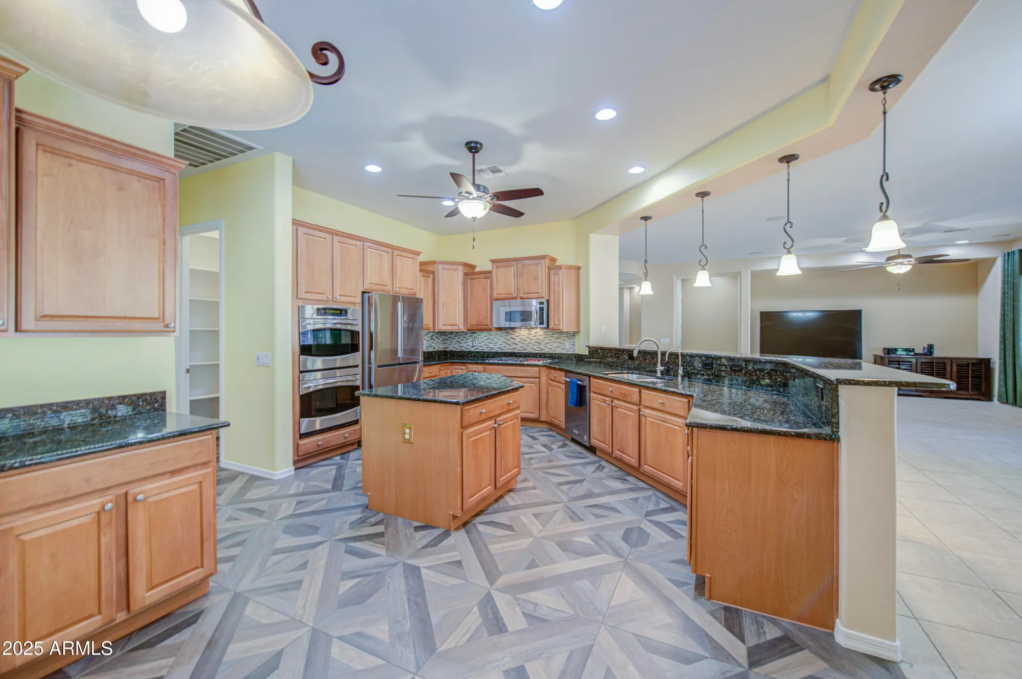 Property Slideshow image 9 of 46 | 6860 w trenton way, Florence, AZ, 85132