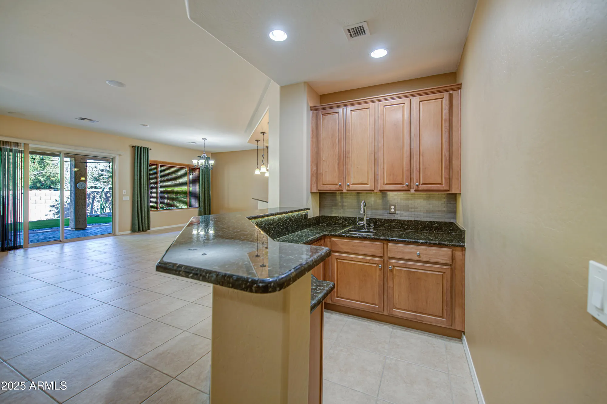 Property Slideshow image 13 of 46 | 6860 w trenton way, Florence, AZ, 85132