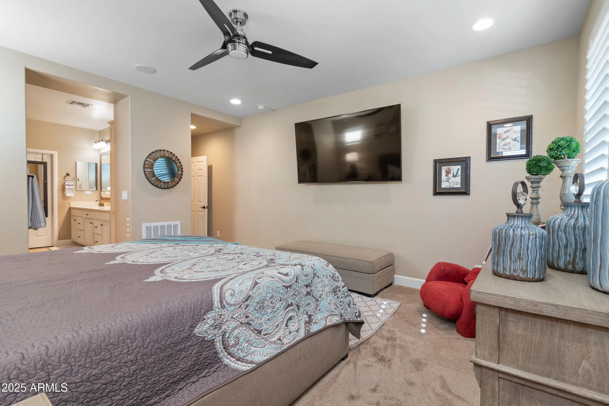 Property Slideshow image 21 of 30 | 4467 covered wagon trl, Wickenburg, AZ, 85390