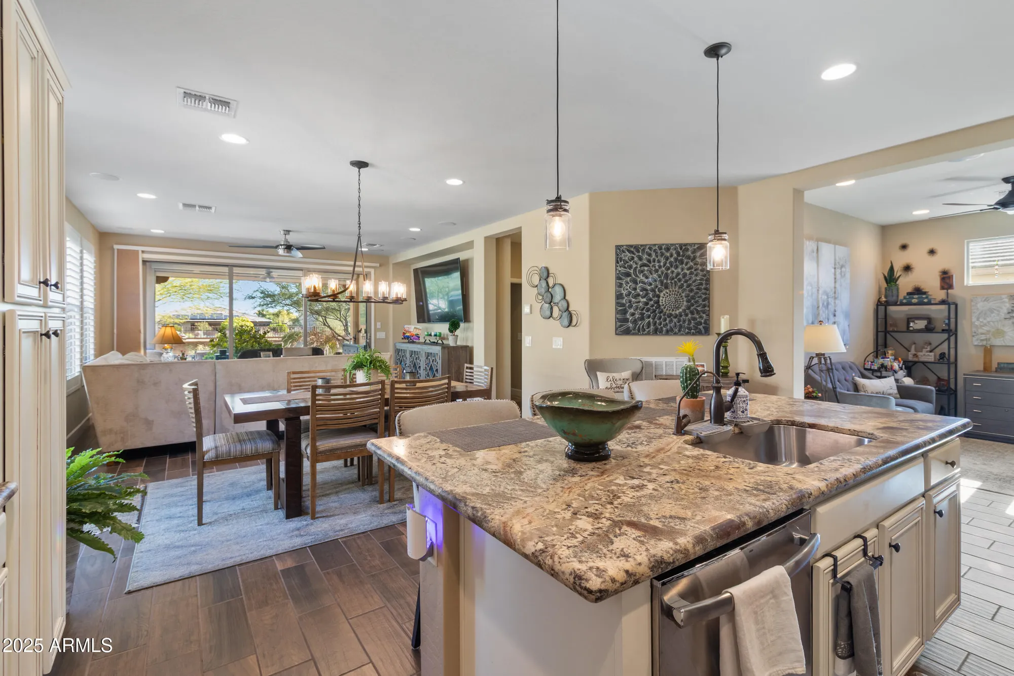 Property Slideshow image 11 of 30 | 4467 covered wagon trl, Wickenburg, AZ, 85390