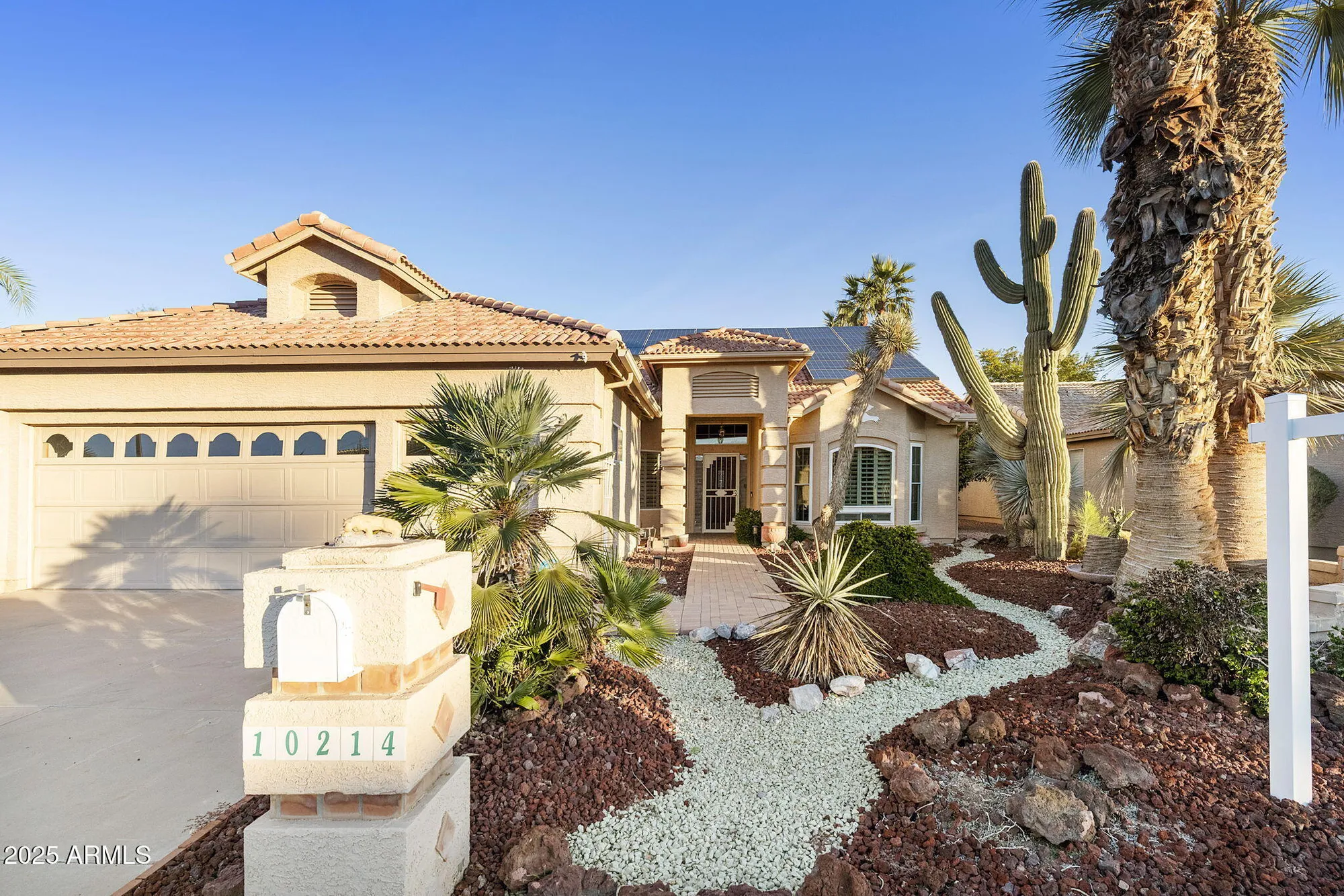Property Slideshow image 1 of 77 | 10214 e coopers hawk dr, Sun Lakes, AZ, 85248