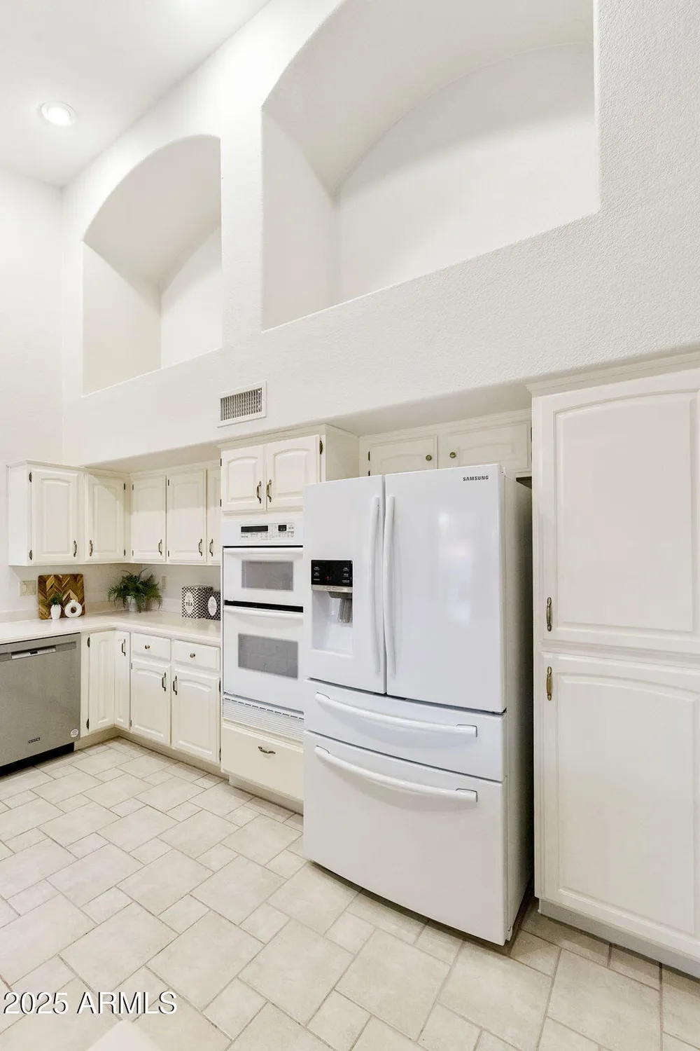 Property Slideshow image 21 of 77 | 10214 e coopers hawk dr, Sun Lakes, AZ, 85248