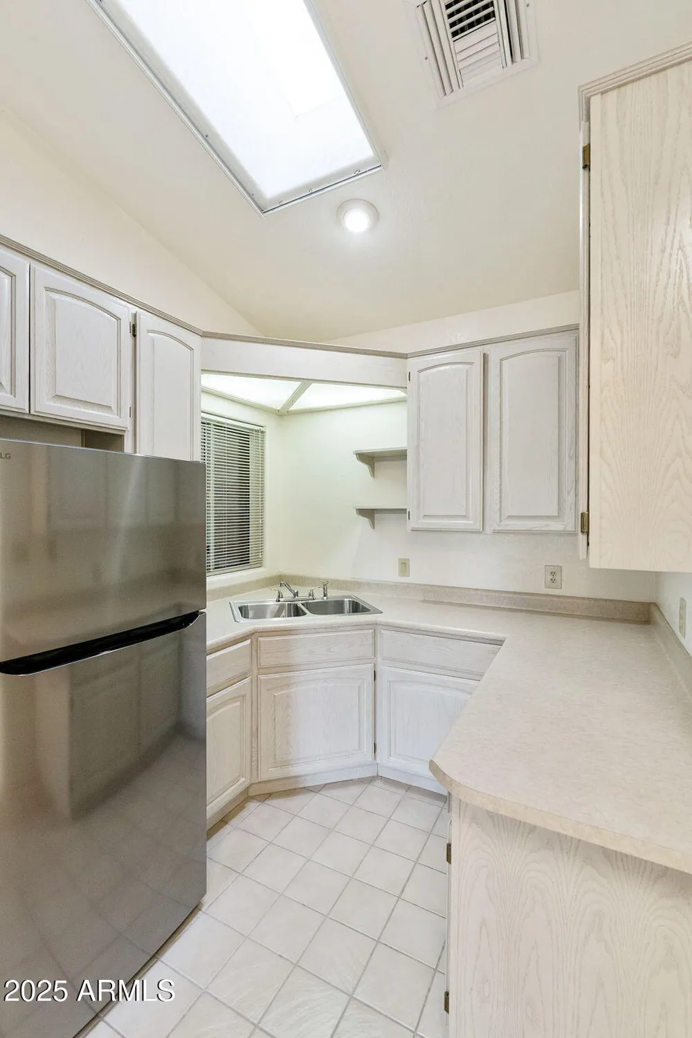Property Slideshow image 42 of 77 | 10214 e coopers hawk dr, Sun Lakes, AZ, 85248