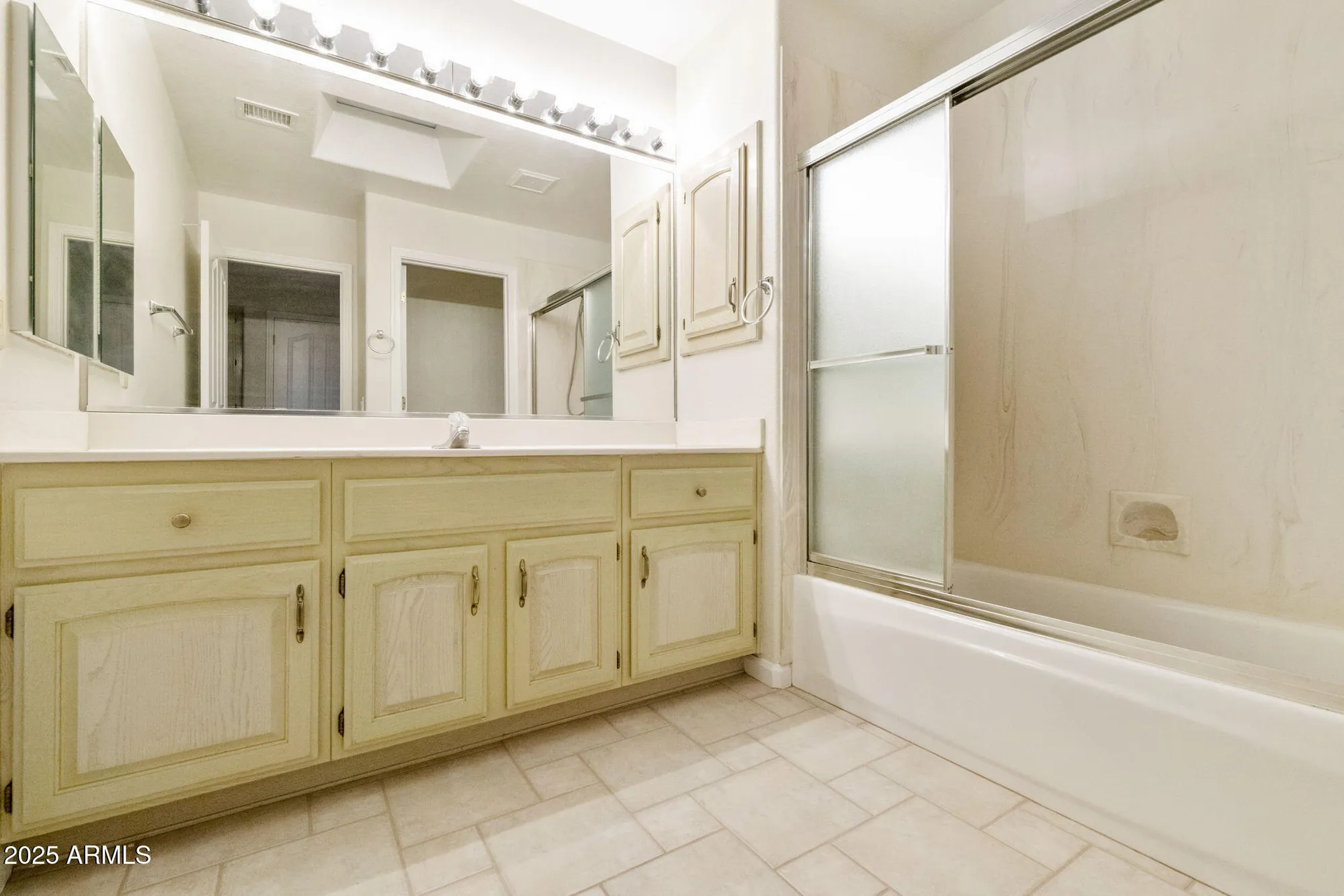 Property Slideshow image 36 of 77 | 10214 e coopers hawk dr, Sun Lakes, AZ, 85248