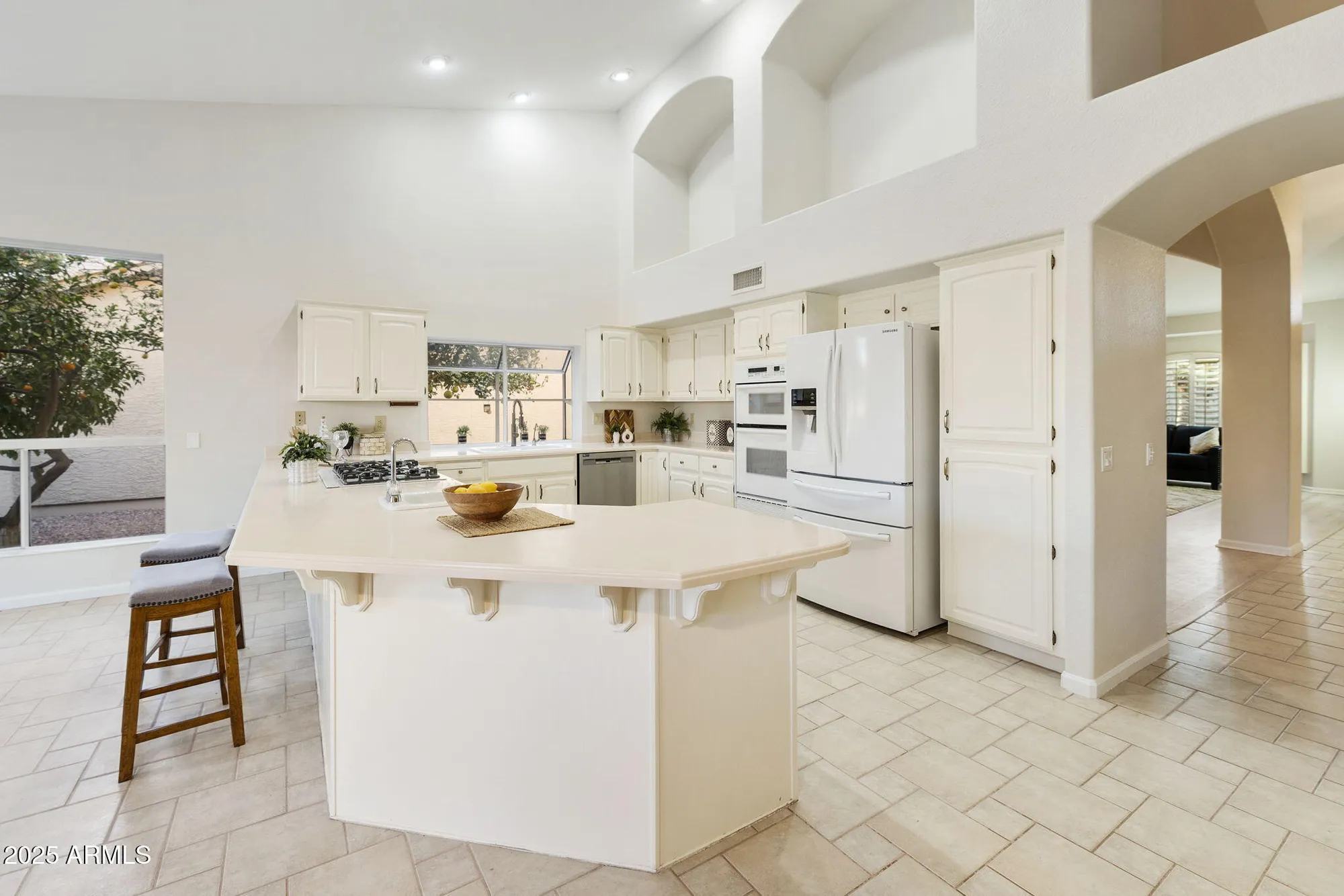 Property Slideshow image 3 of 77 | 10214 e coopers hawk dr, Sun Lakes, AZ, 85248