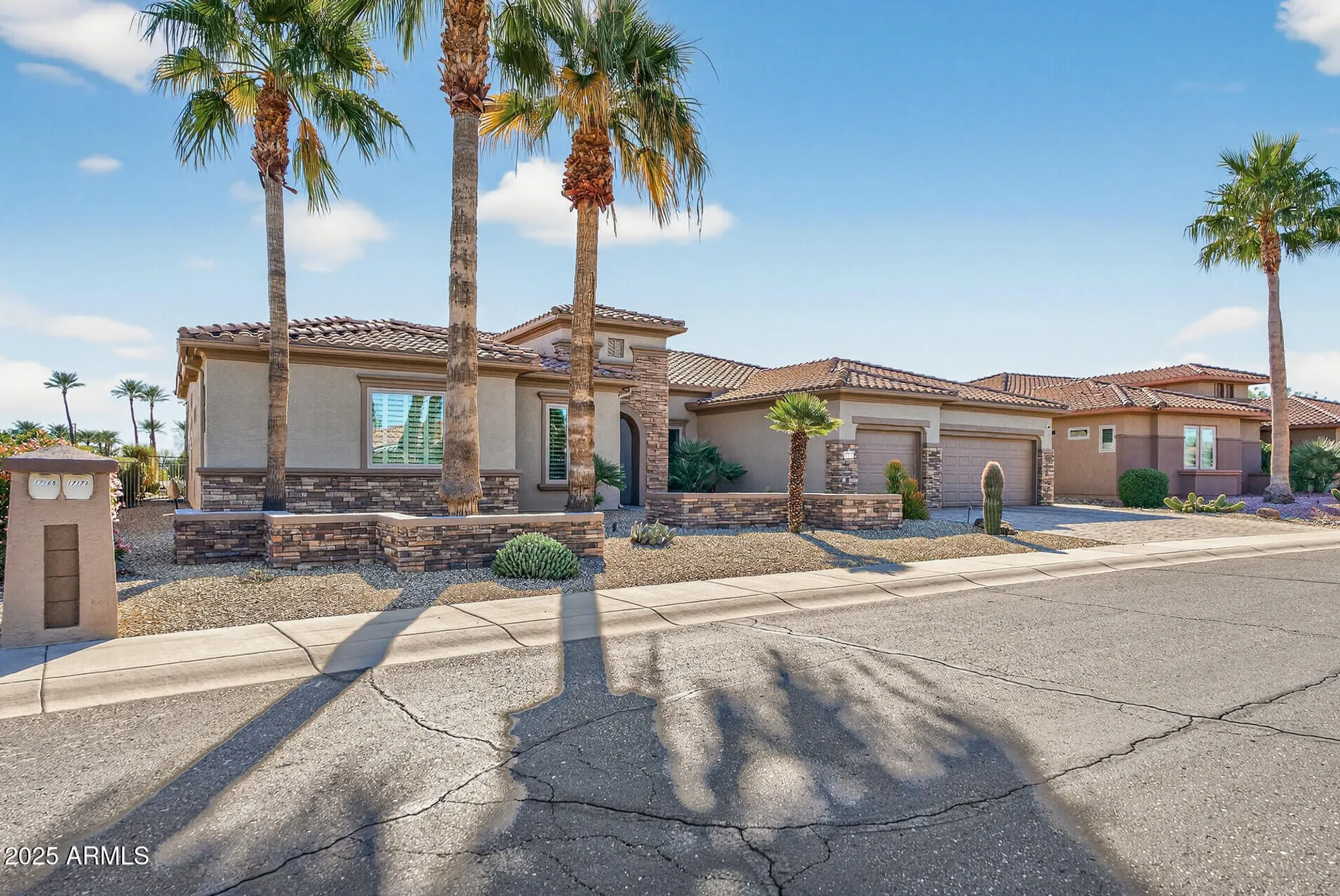 Property Slideshow image 3 of 22 | 17173 w mahogany way, Surprise, AZ, 85387