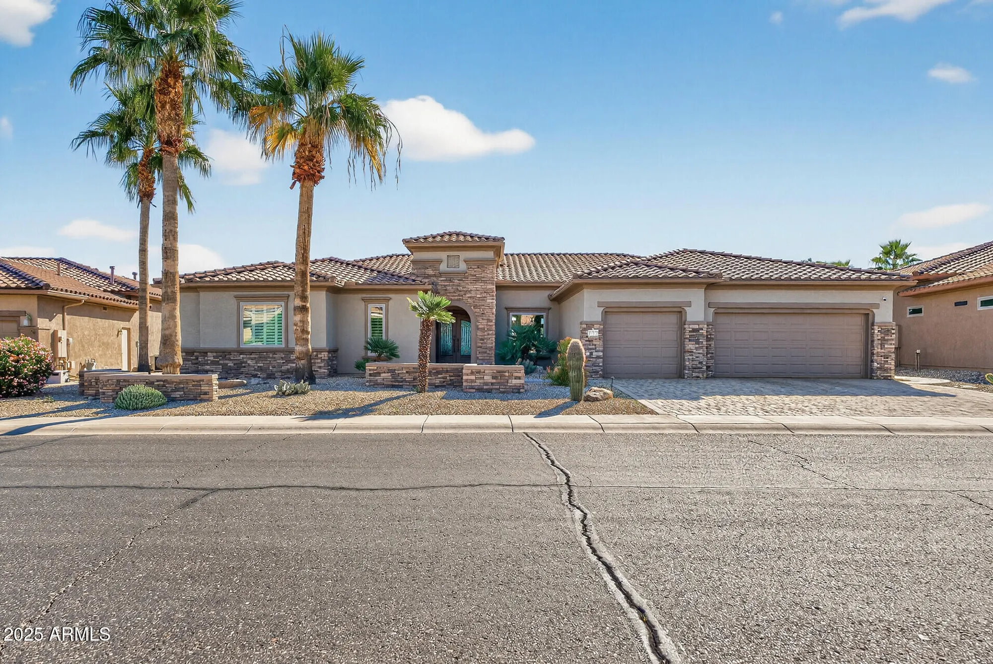 Property Slideshow image 2 of 22 | 17173 w mahogany way, Surprise, AZ, 85387