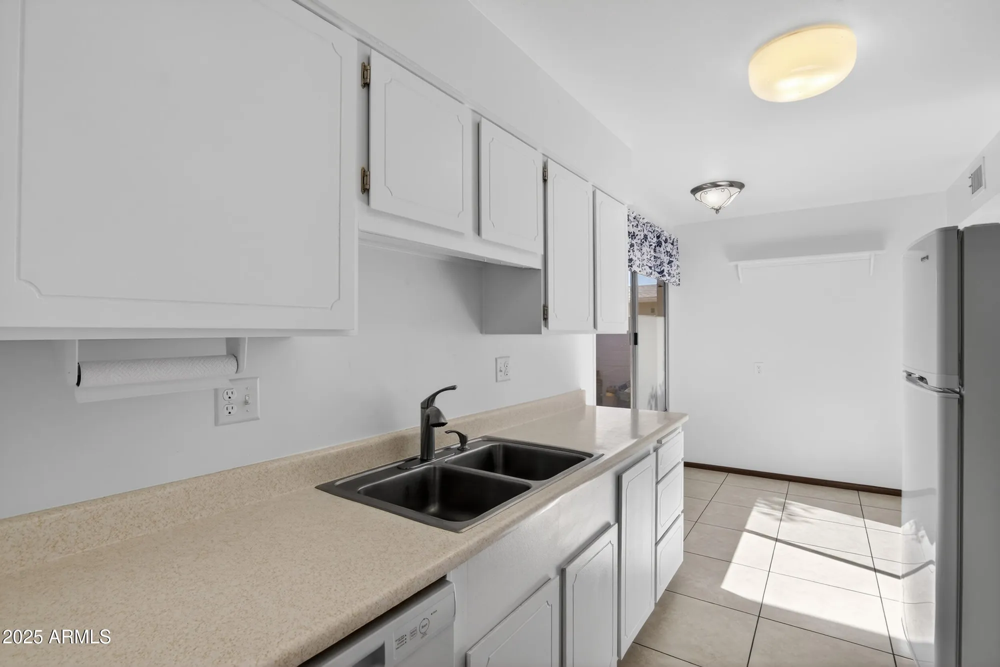 Property Slideshow image 12 of 42 | 17211 n pinion ln, Sun City, AZ, 85373