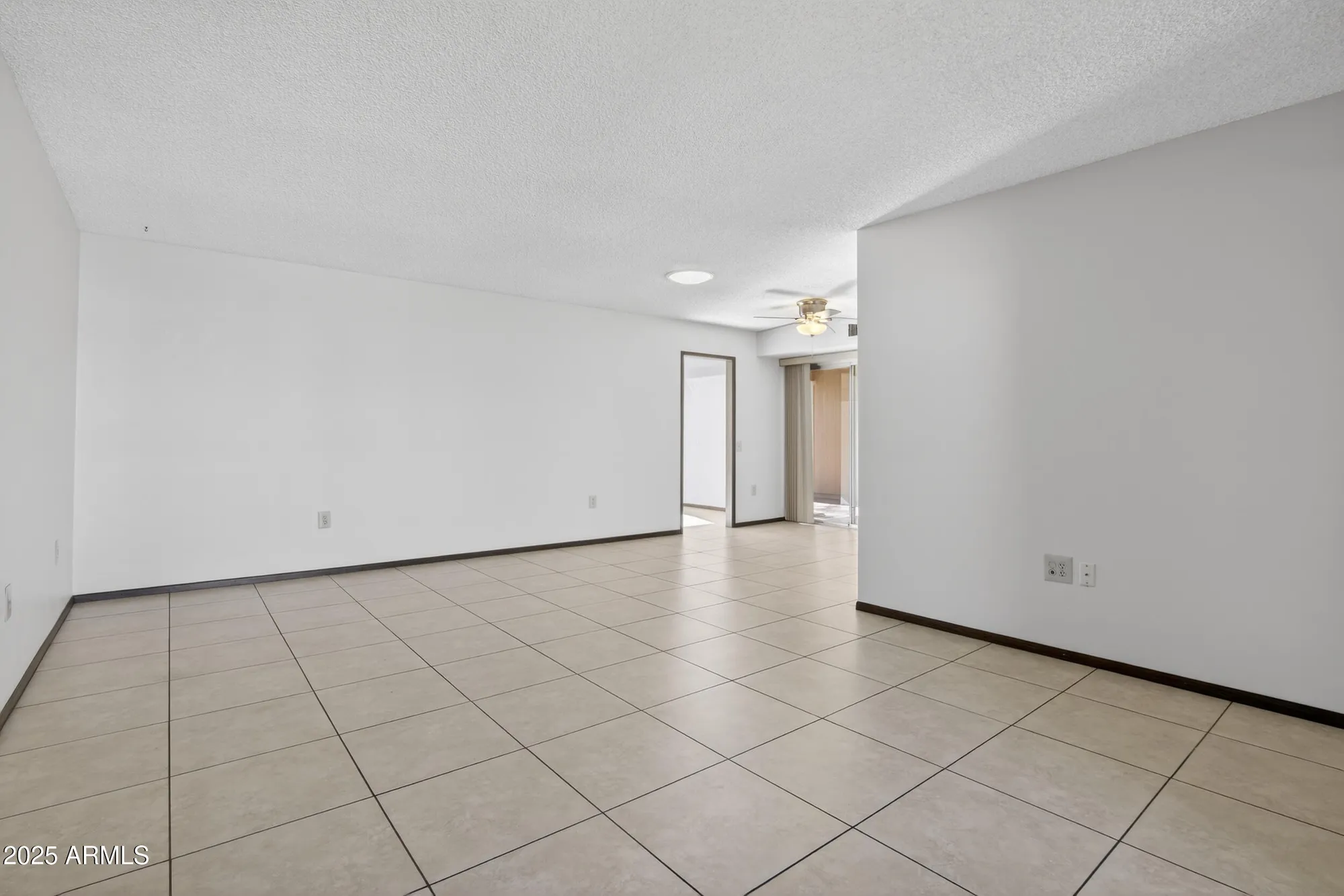 Property Slideshow image 17 of 42 | 17211 n pinion ln, Sun City, AZ, 85373