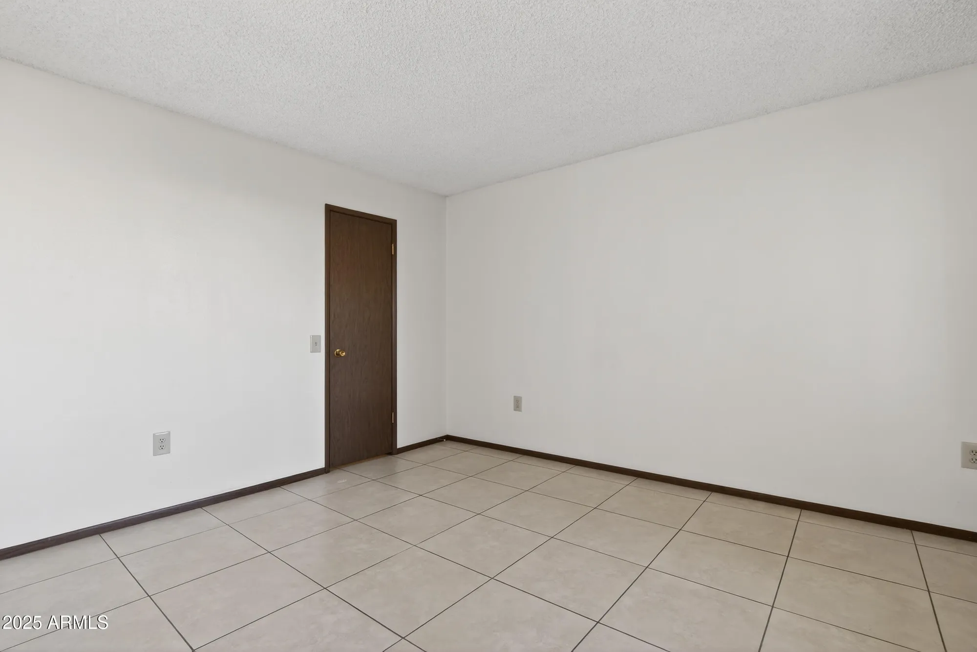 Property Slideshow image 25 of 42 | 17211 n pinion ln, Sun City, AZ, 85373