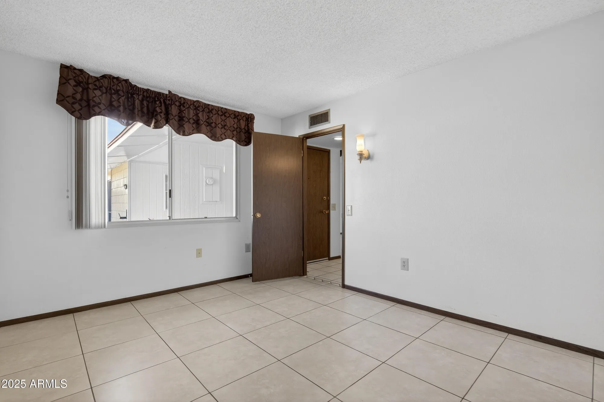 Property Slideshow image 26 of 42 | 17211 n pinion ln, Sun City, AZ, 85373