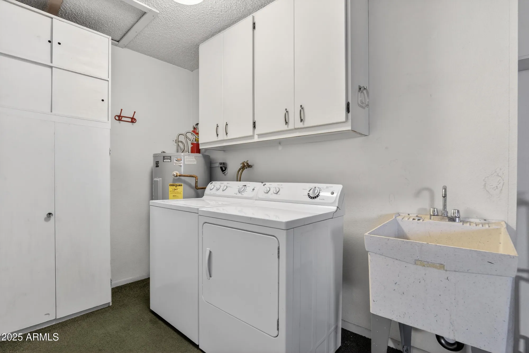 Property Slideshow image 29 of 42 | 17211 n pinion ln, Sun City, AZ, 85373