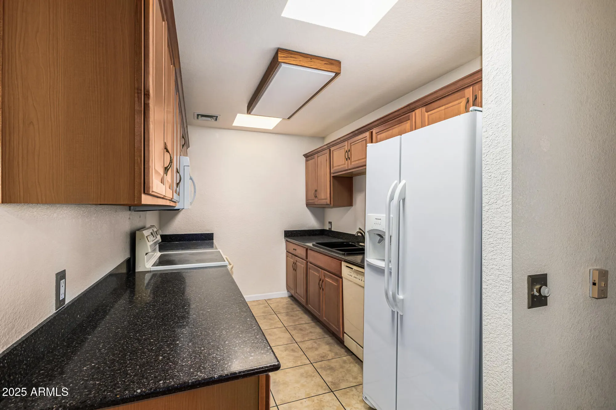 Property Slideshow image 11 of 40 | 14300 w bell rd unit 440, Surprise, AZ, 85374