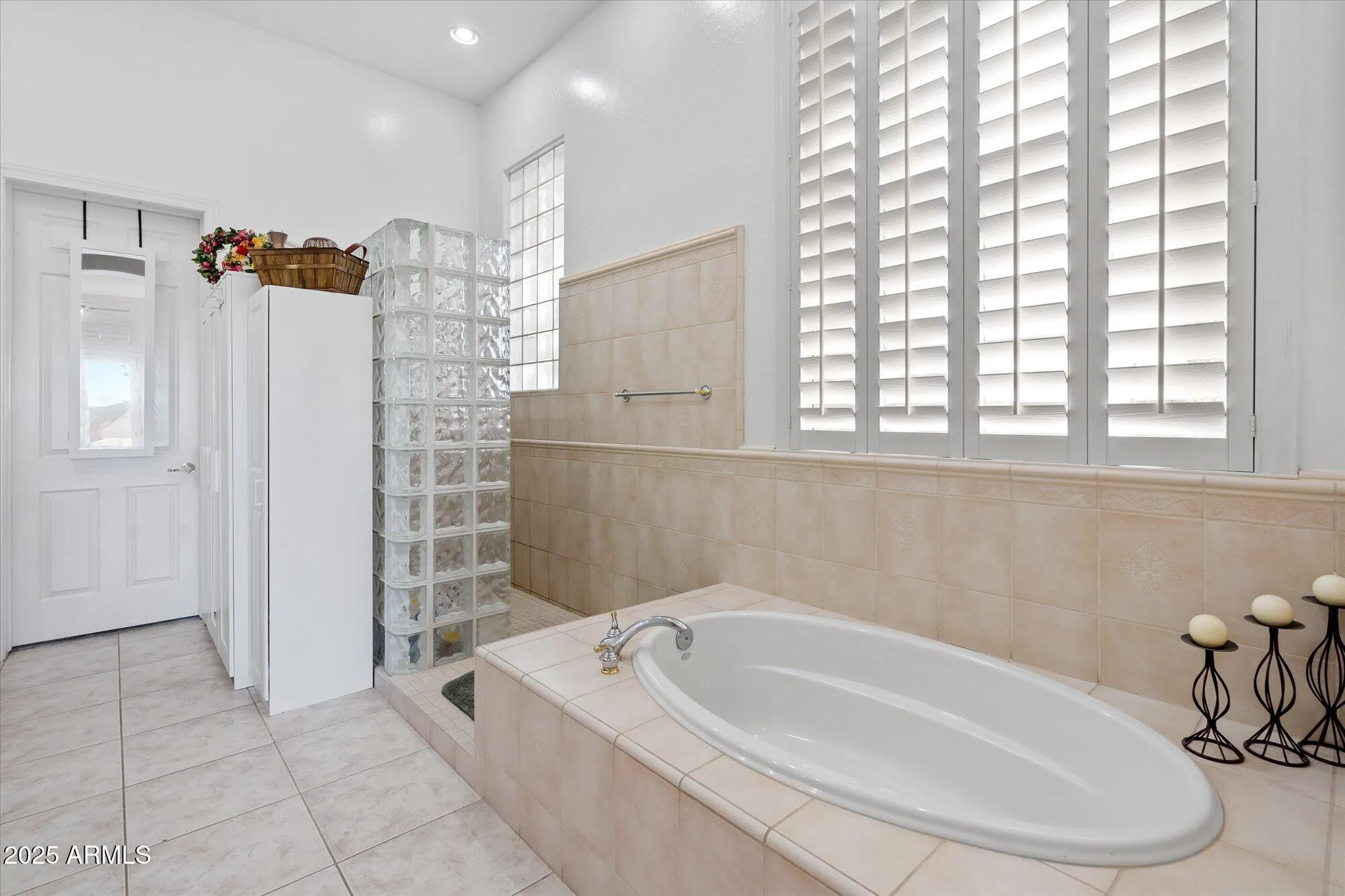 Property Slideshow image 21 of 32 | 42234 n stonemark dr, Anthem, AZ, 85086