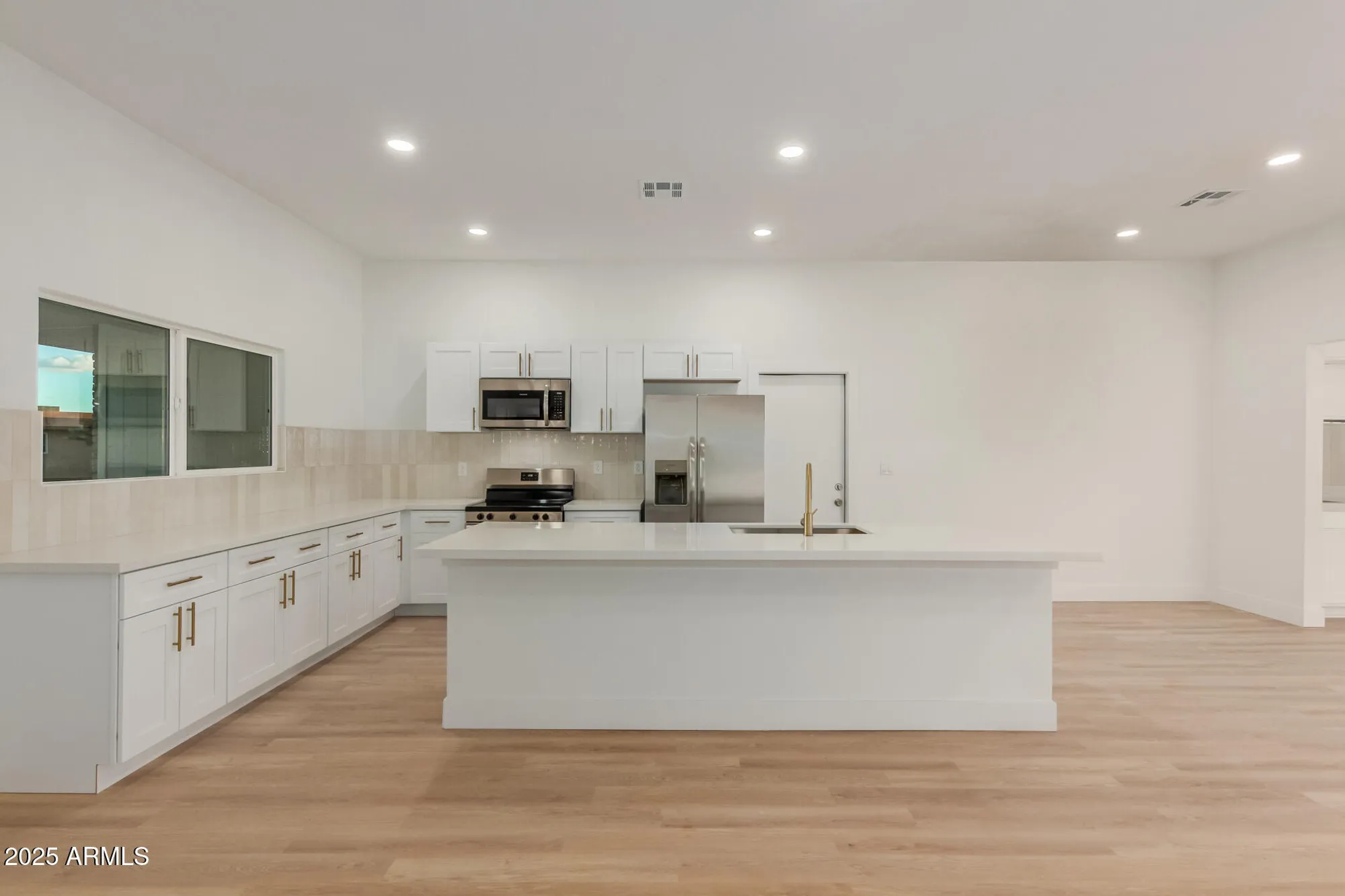 Property Slideshow image 6 of 34 | 17810 n monte vista ct, Sun City, AZ, 85373